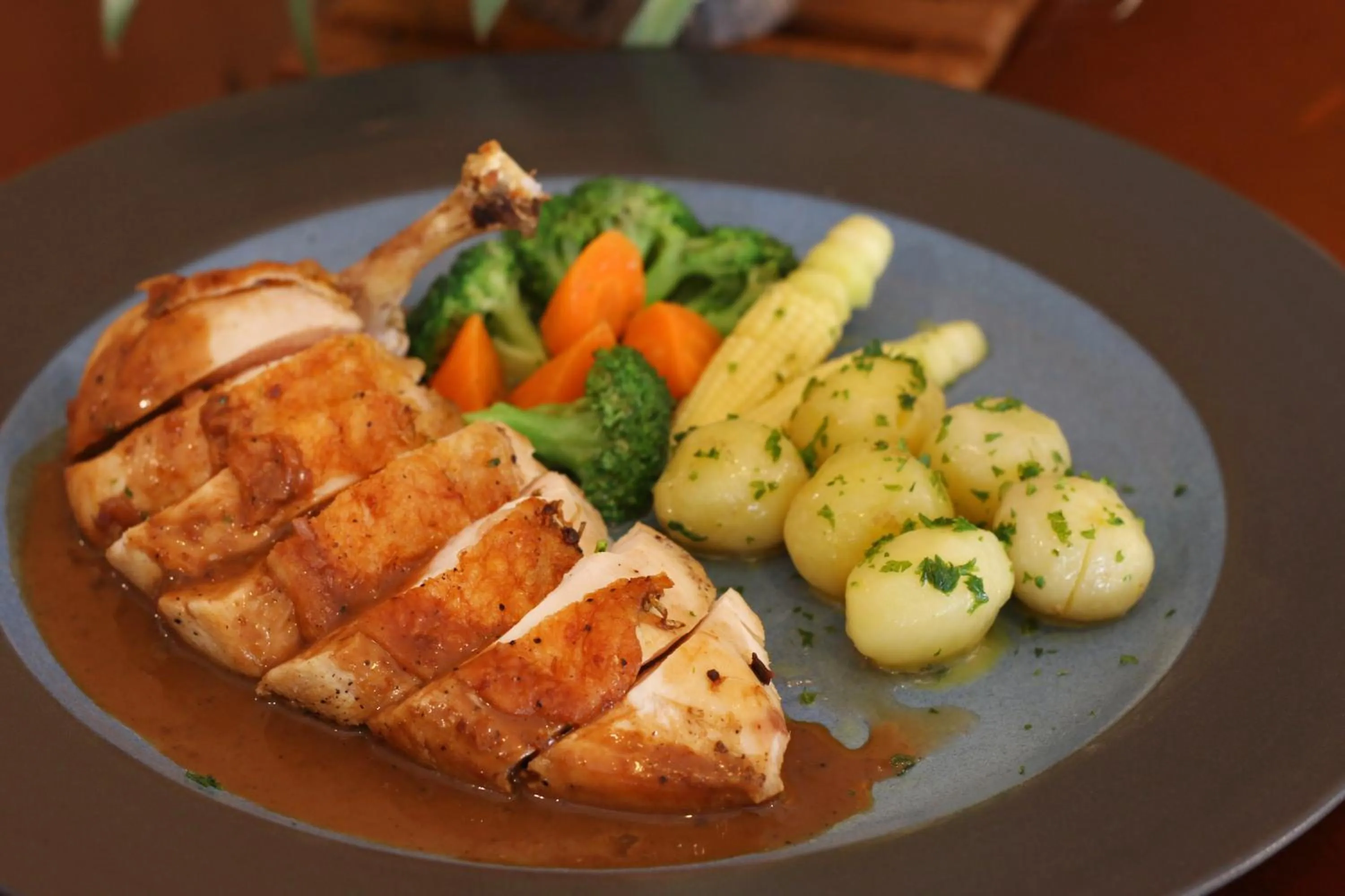 Restaurant/places to eat in Hotel Kaisar