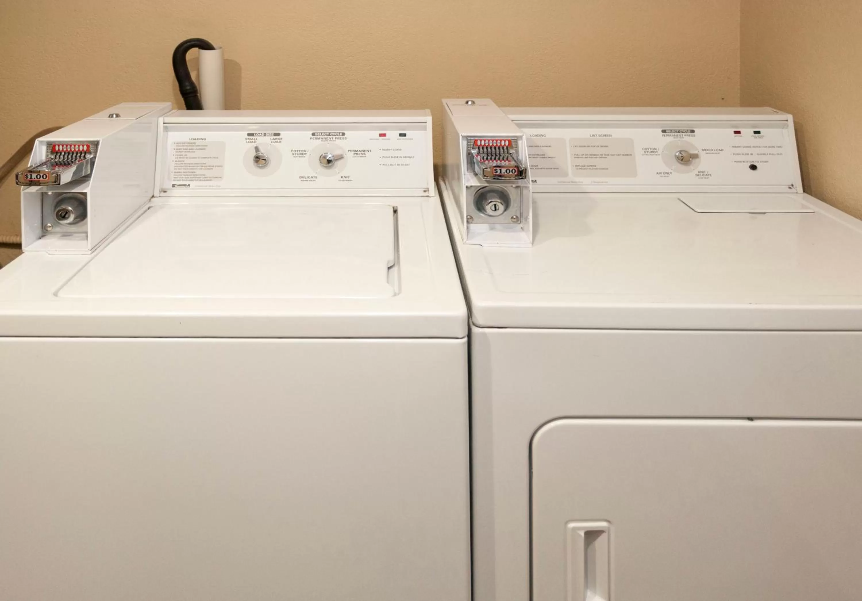 Area and facilities in Days Inn by Wyndham Duluth Lakewalk