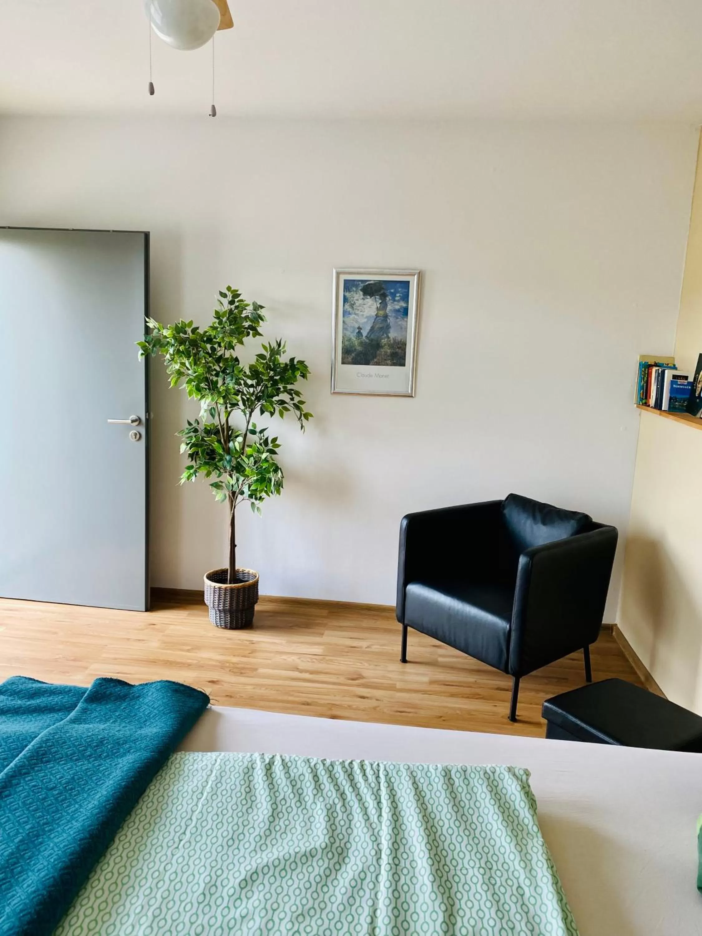 Bed in Kraft Hotel-Klimaanlage in jedem Zimmer, AC in each room!