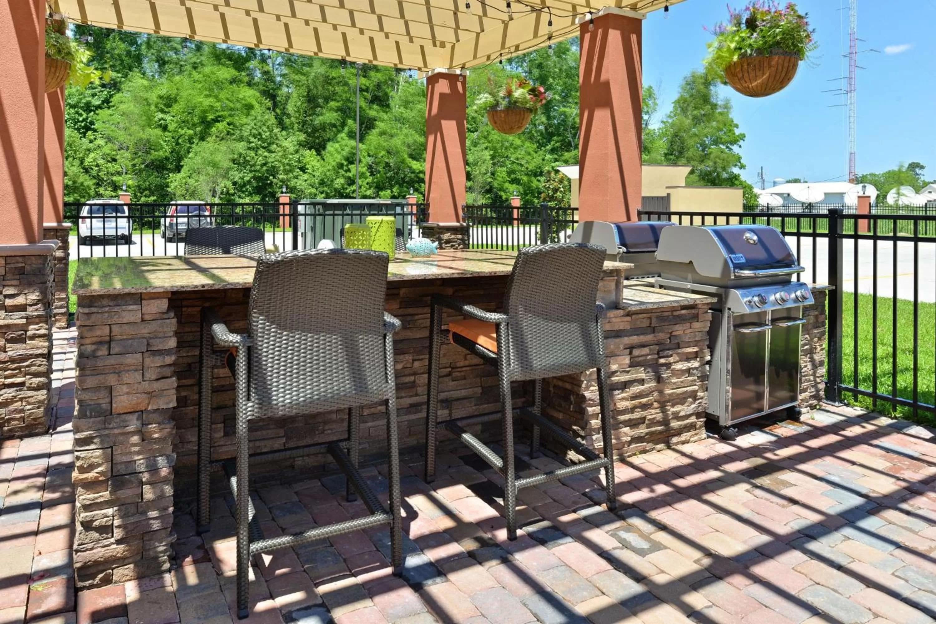 Patio in Homewood Suites by Hilton Houma
