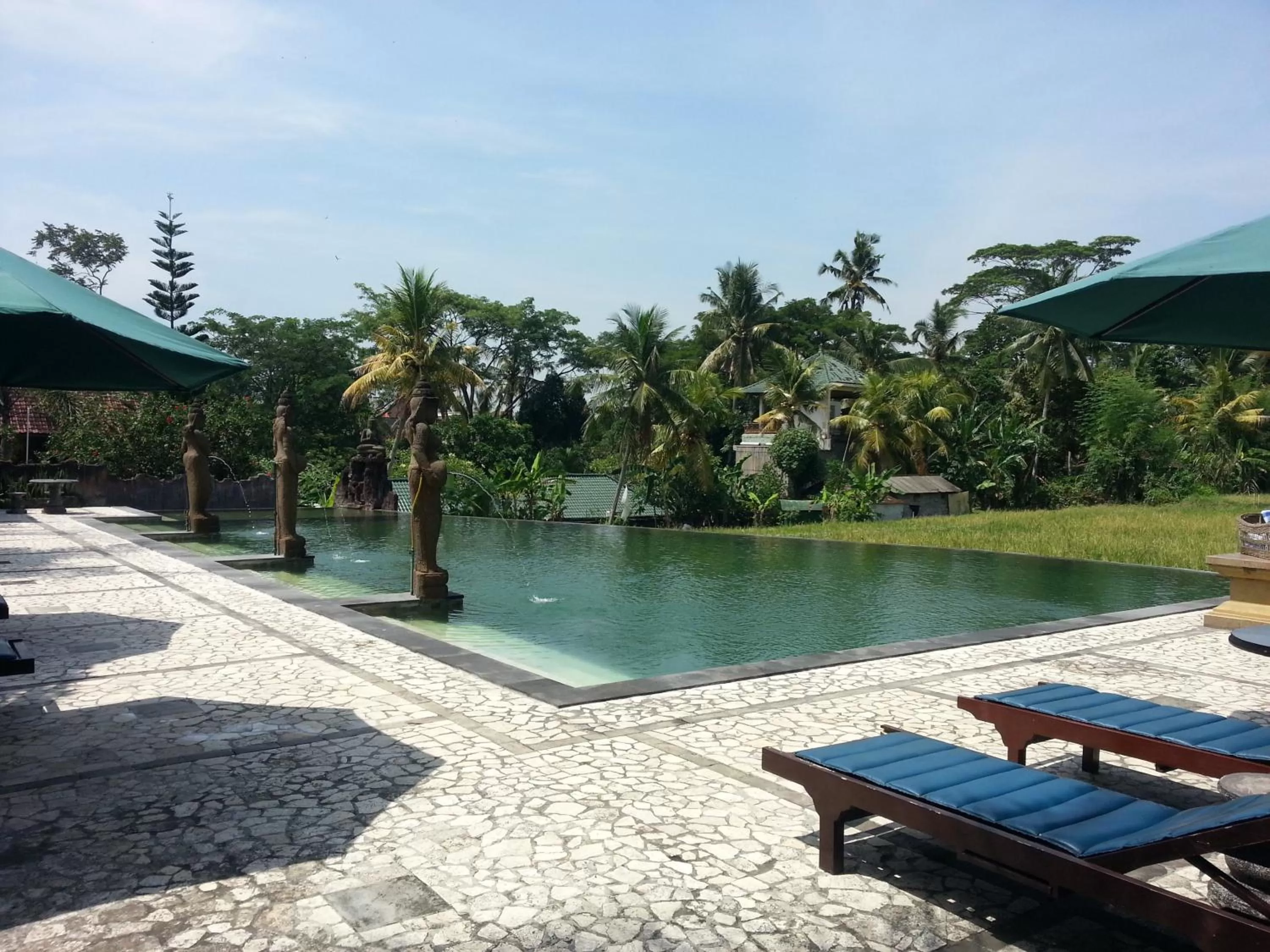 Swimming pool in Cendana Resort & Spa by Mahaputra