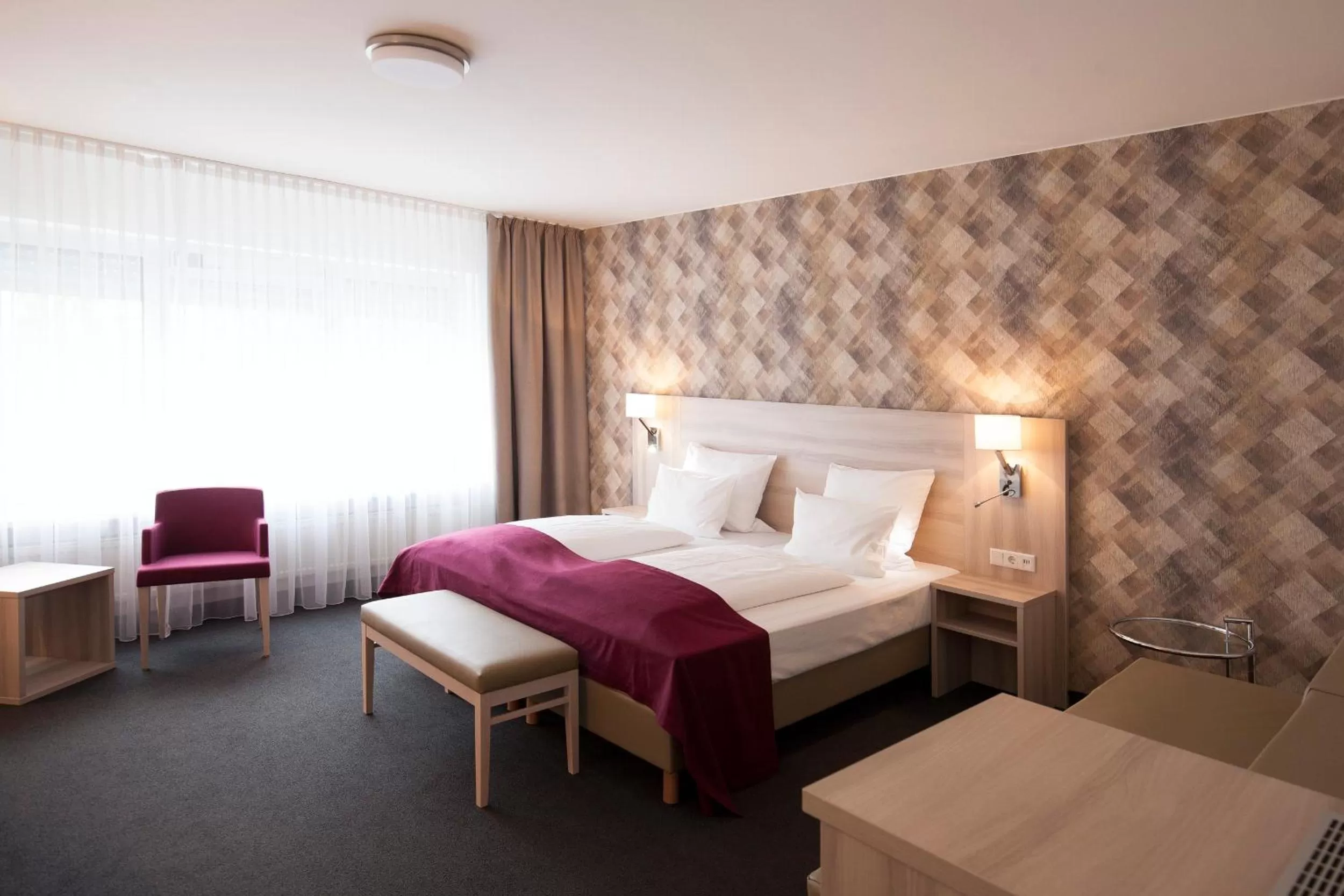 Photo of the whole room, Bed in Hotel Senator München