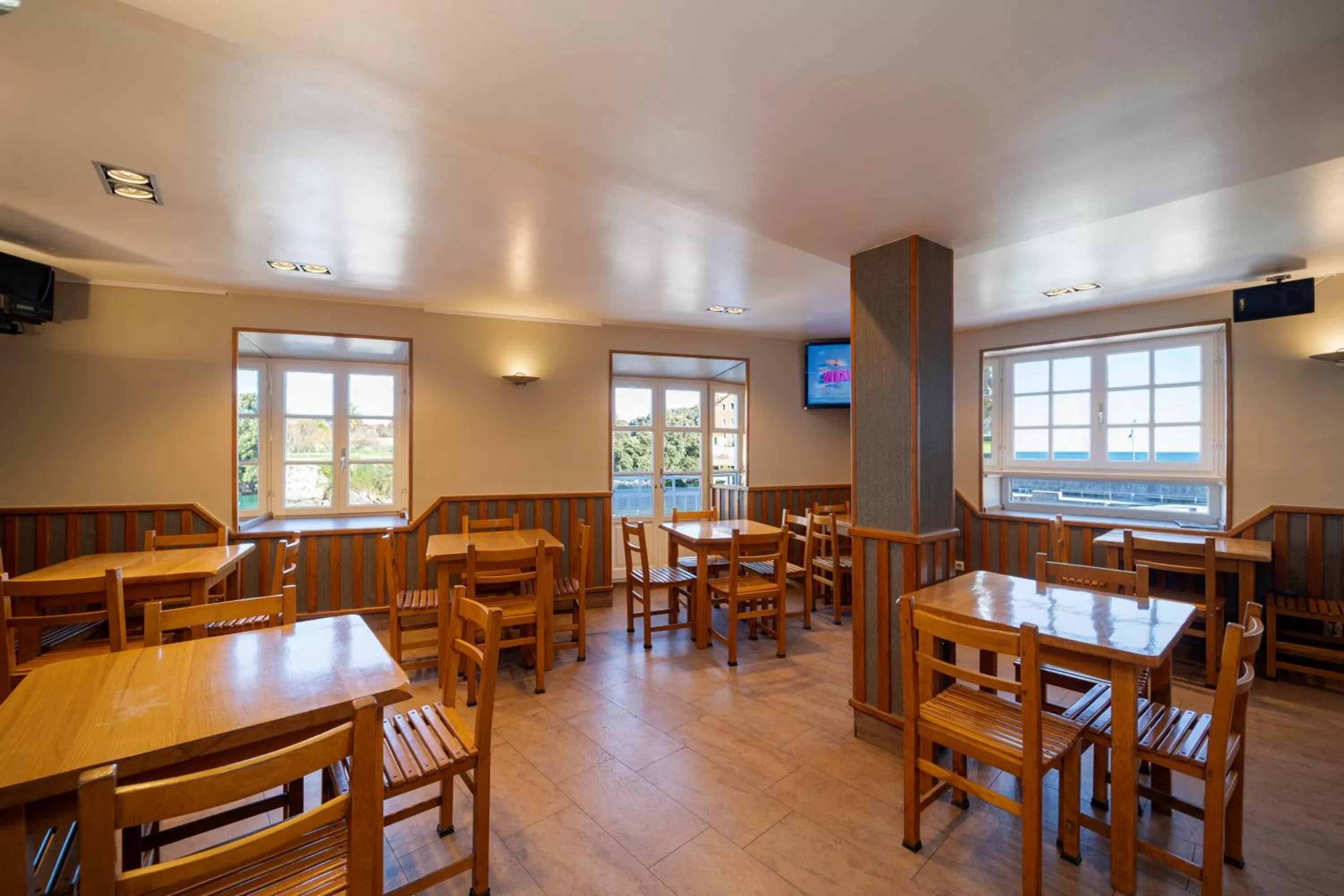 Restaurant/places to eat in Hotel&Spa El Puerto