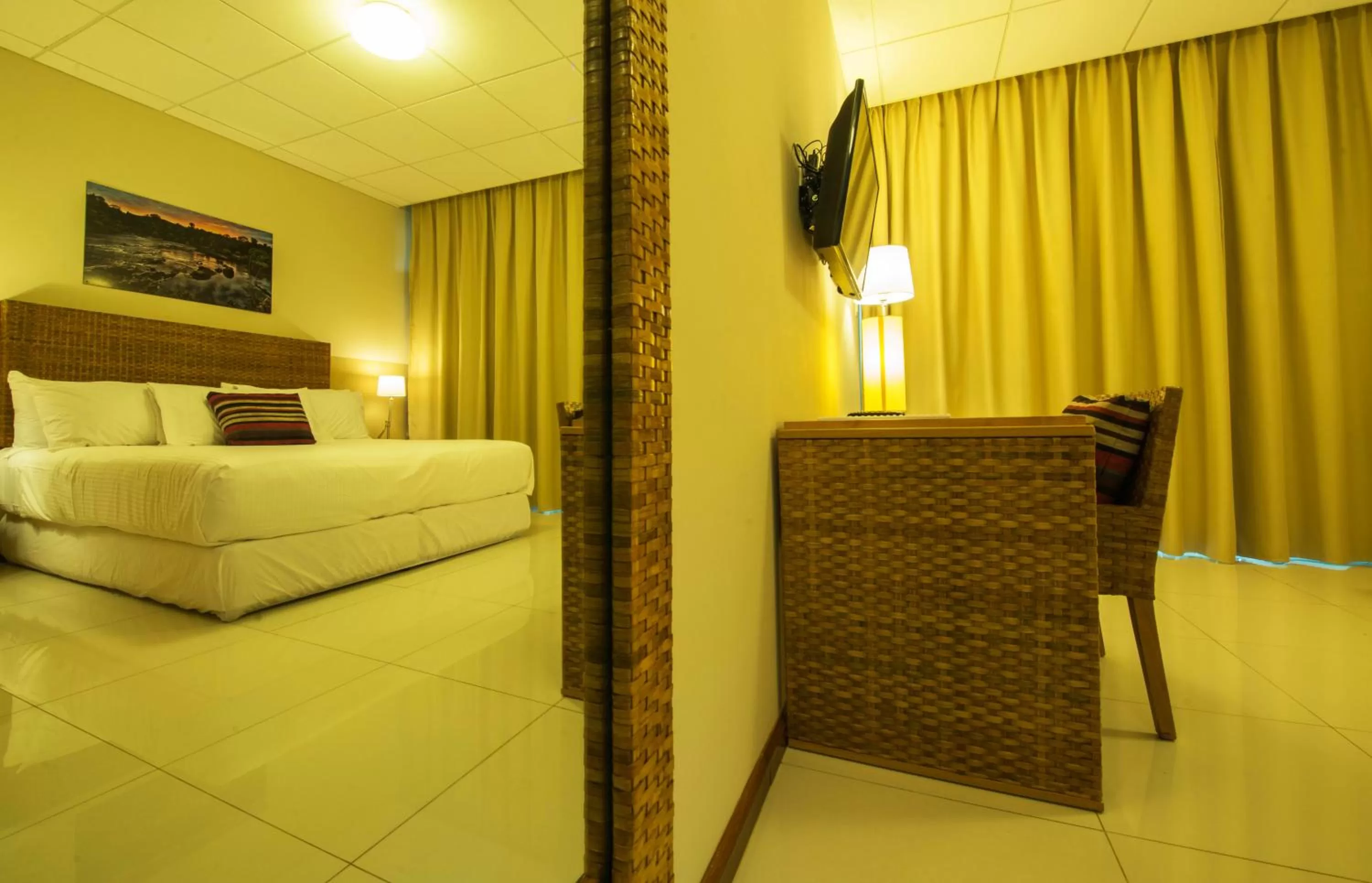 Bedroom, Bed in Jacana Amazon Wellness Resort