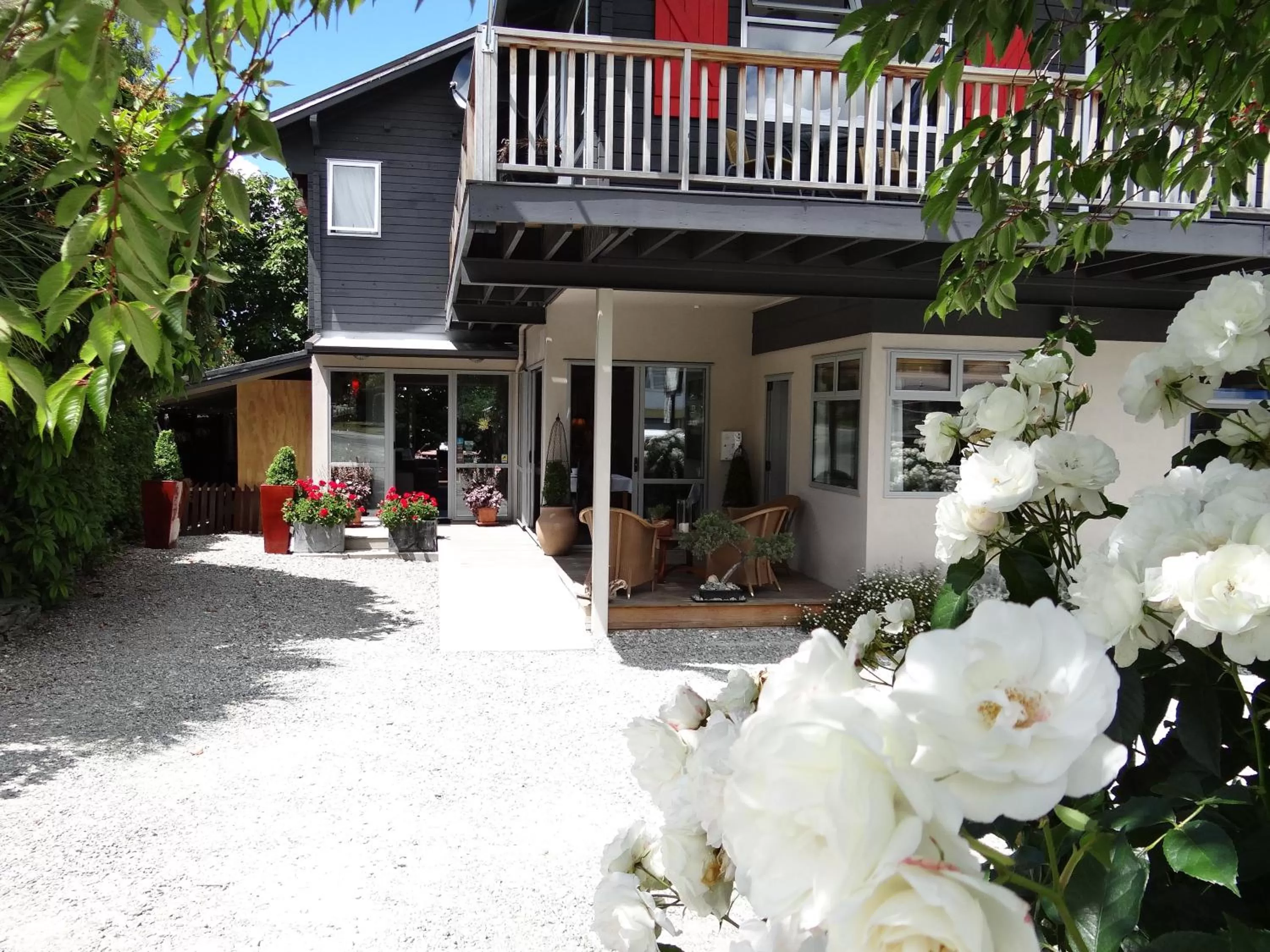 Facade/entrance in Chalet Queenstown
