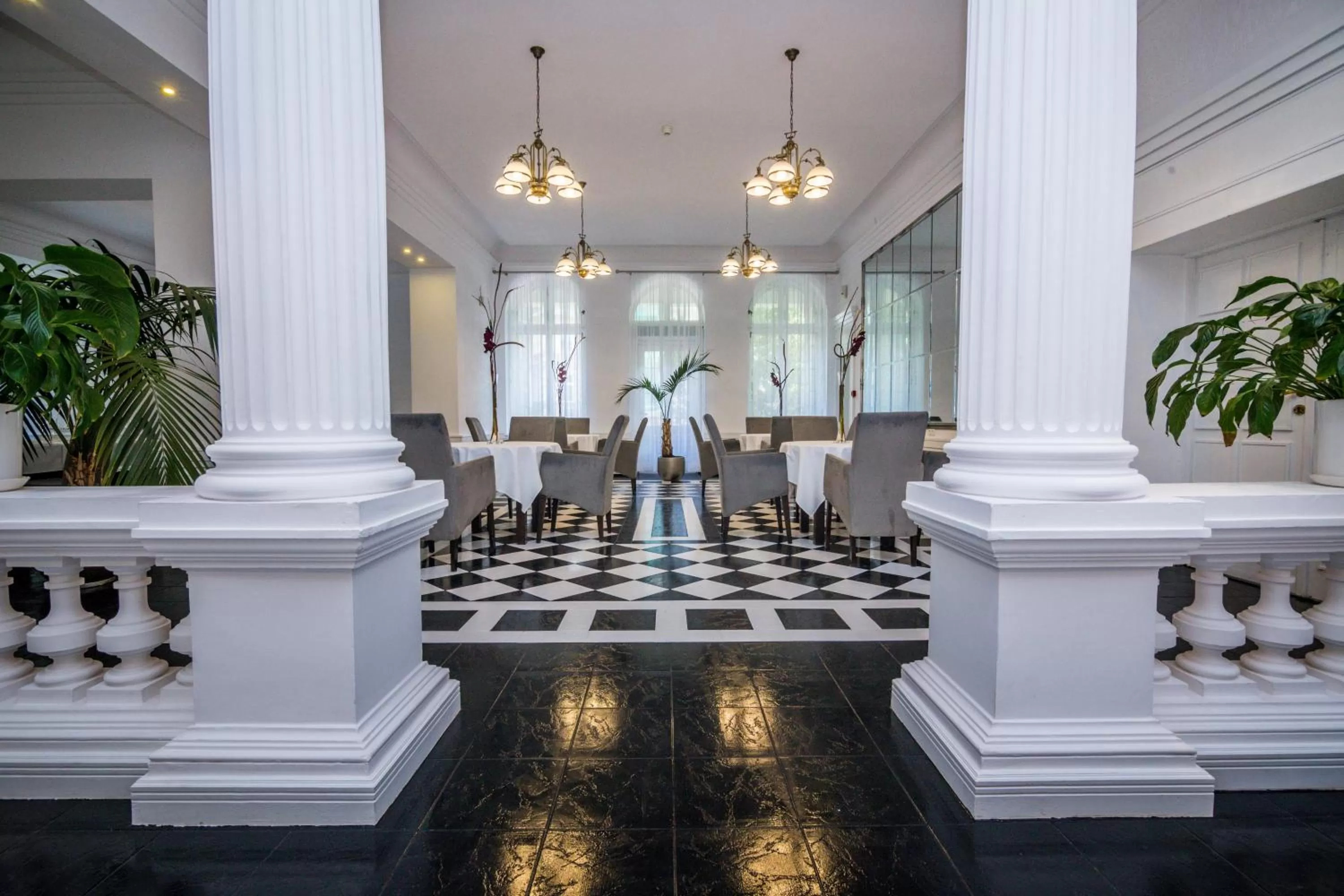 Lobby or reception in Matejki 8