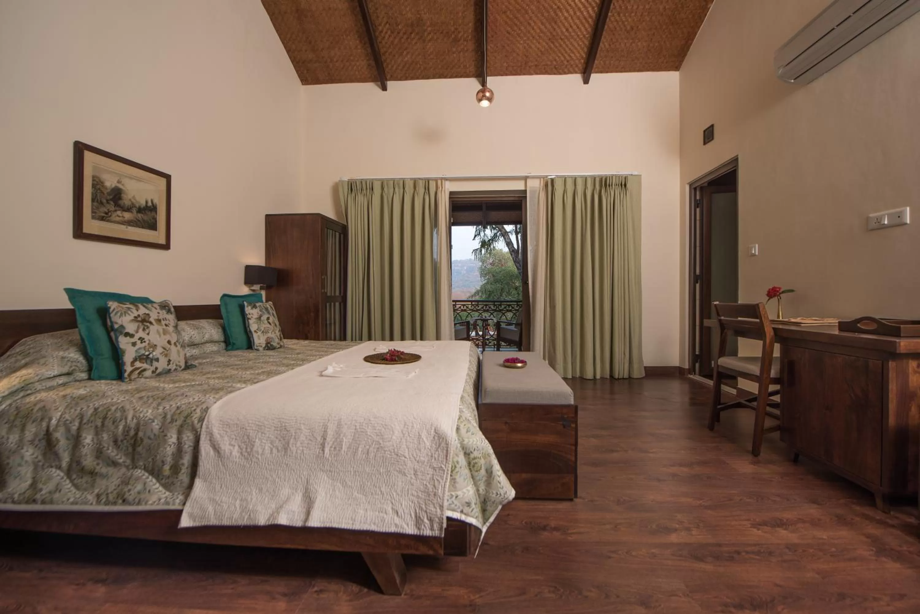 Photo of the whole room, Bed in Fateh's Retreat, Homestay