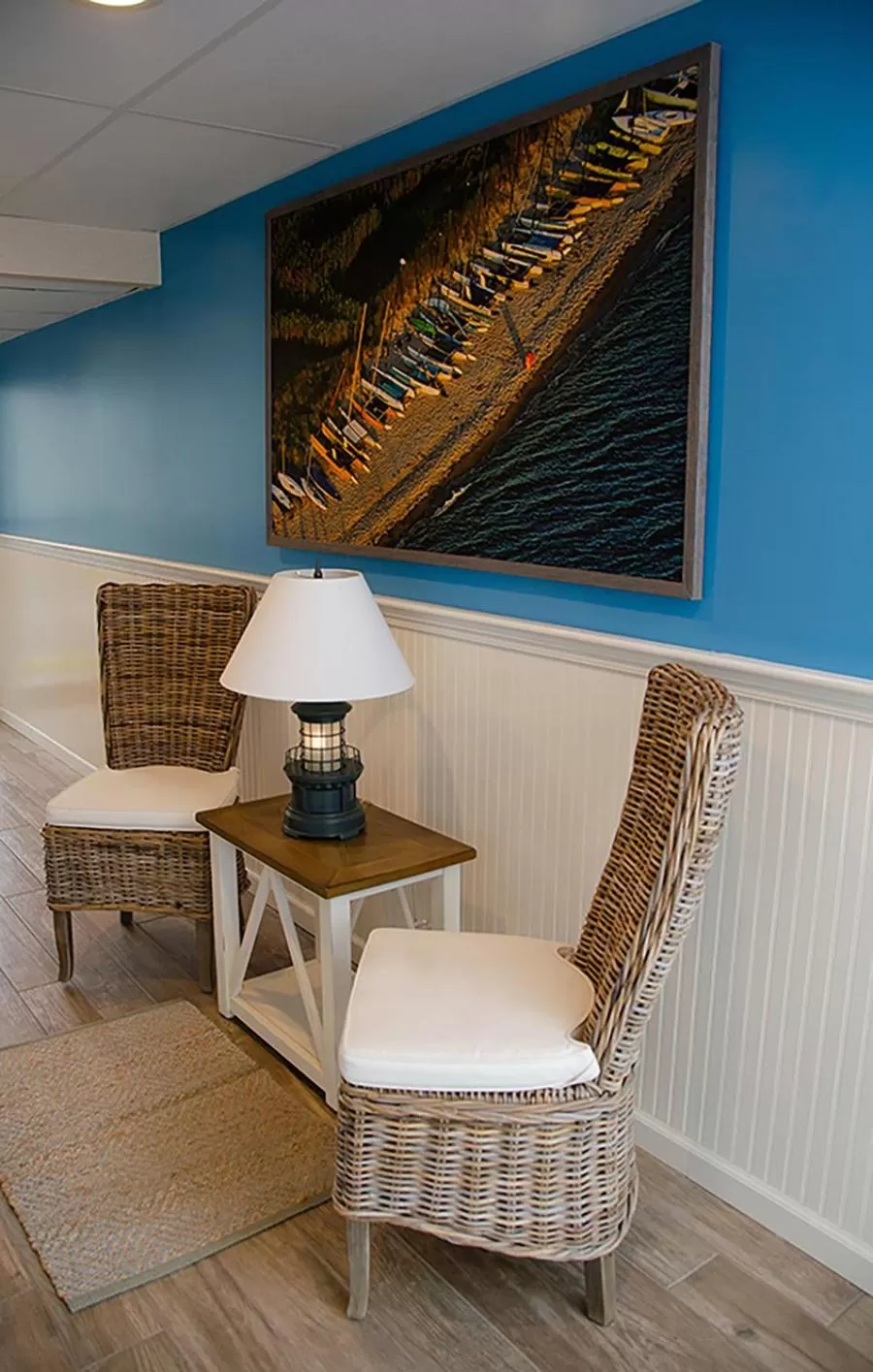 Seating area in The Bay Resort