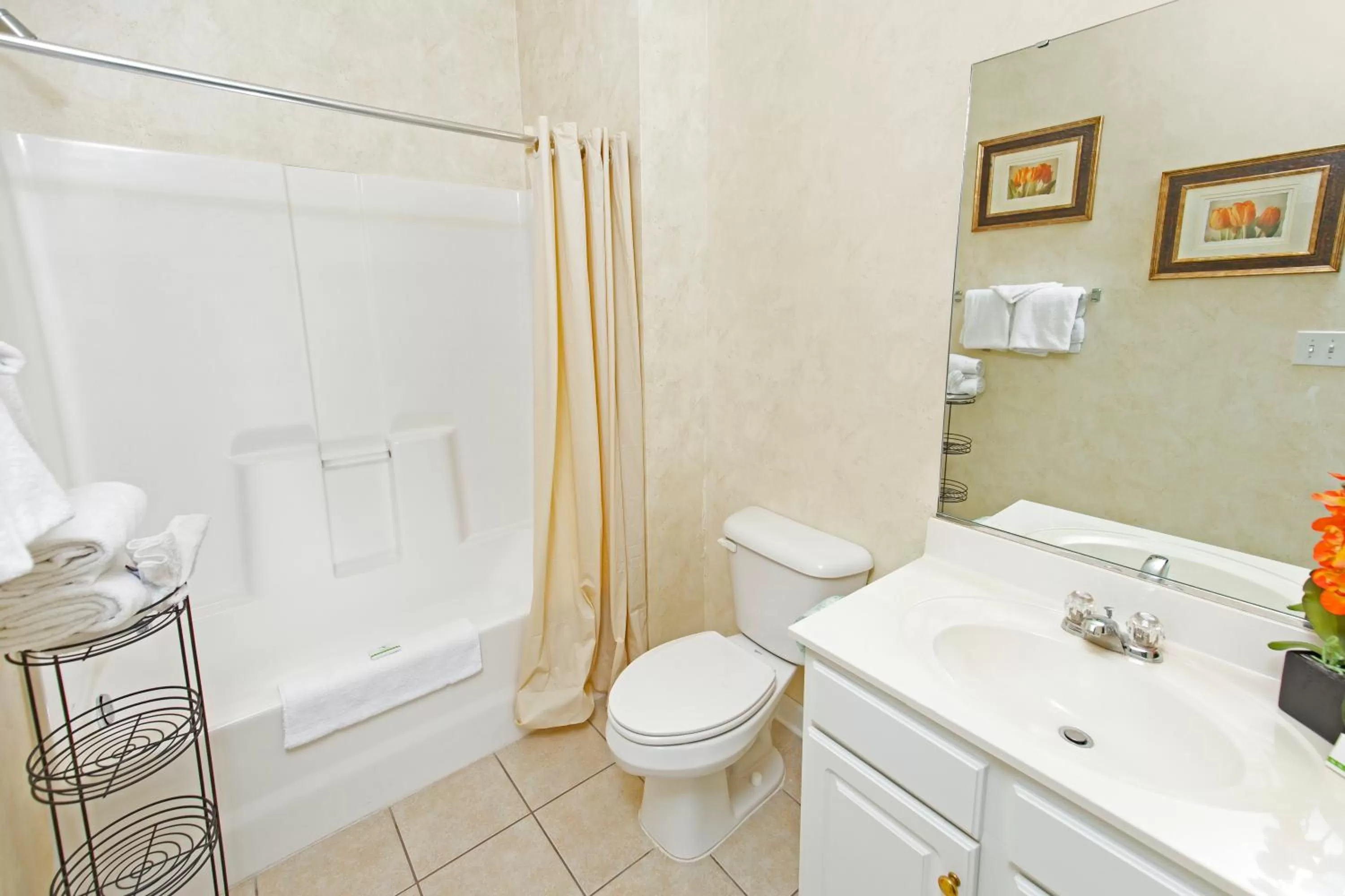 Bathroom in Barefoot Resort Golf & Yacht Club Villas