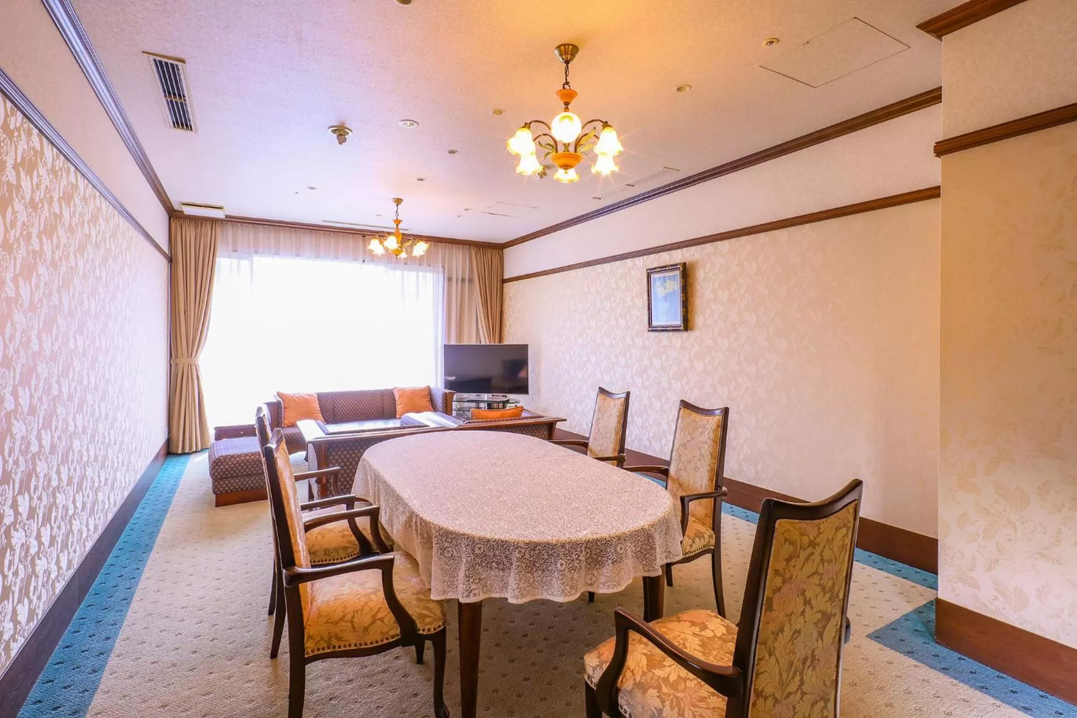 Photo of the whole room in TAOYA Akiu