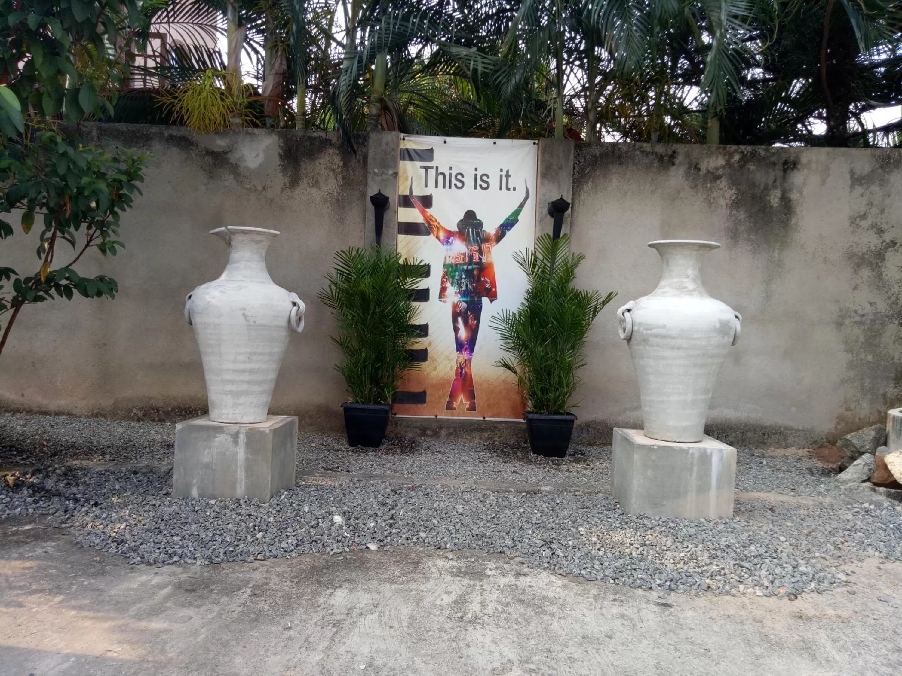 Facade/entrance in Palms Villa