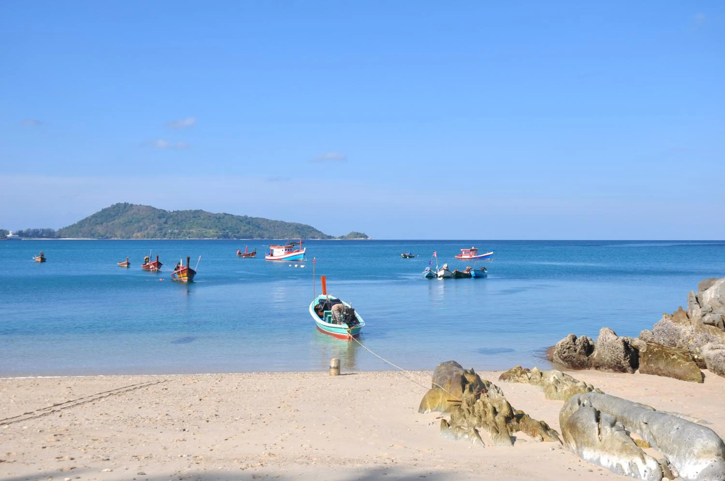 Beach in Patong Lodge Hotel - Thailand's Green Hotel Plus