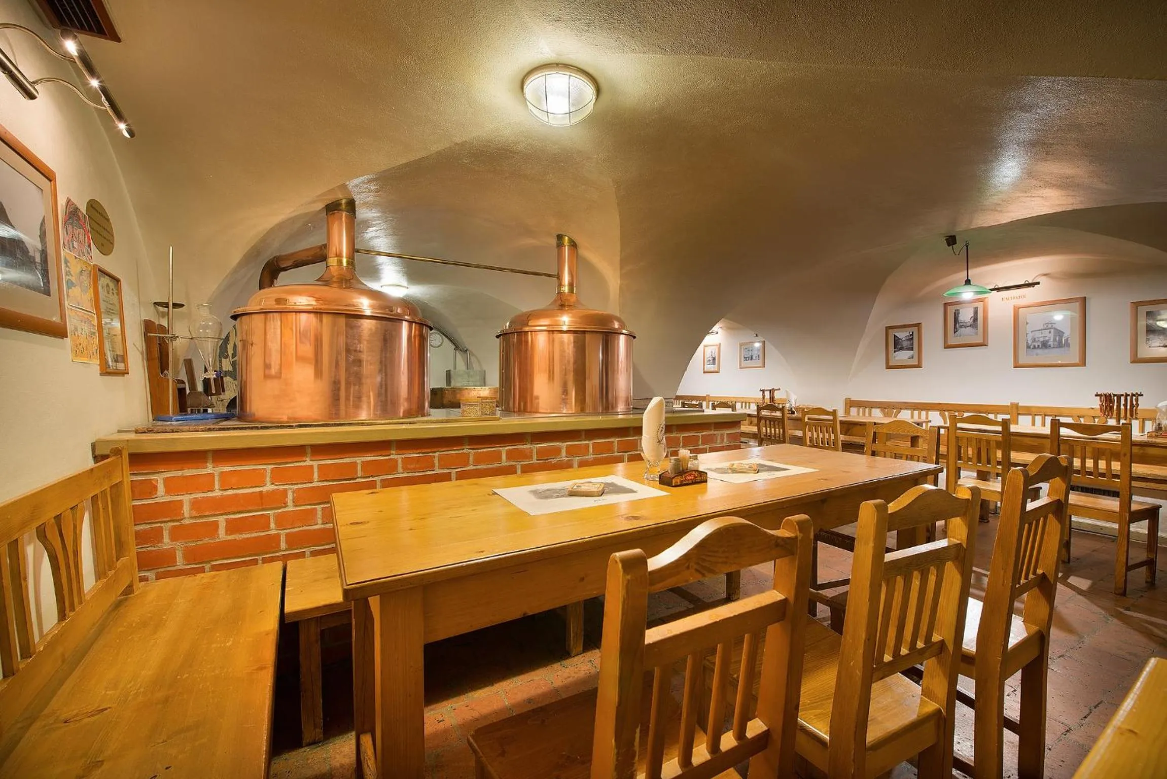 Restaurant/places to eat in U Medvidku-Brewery Hotel