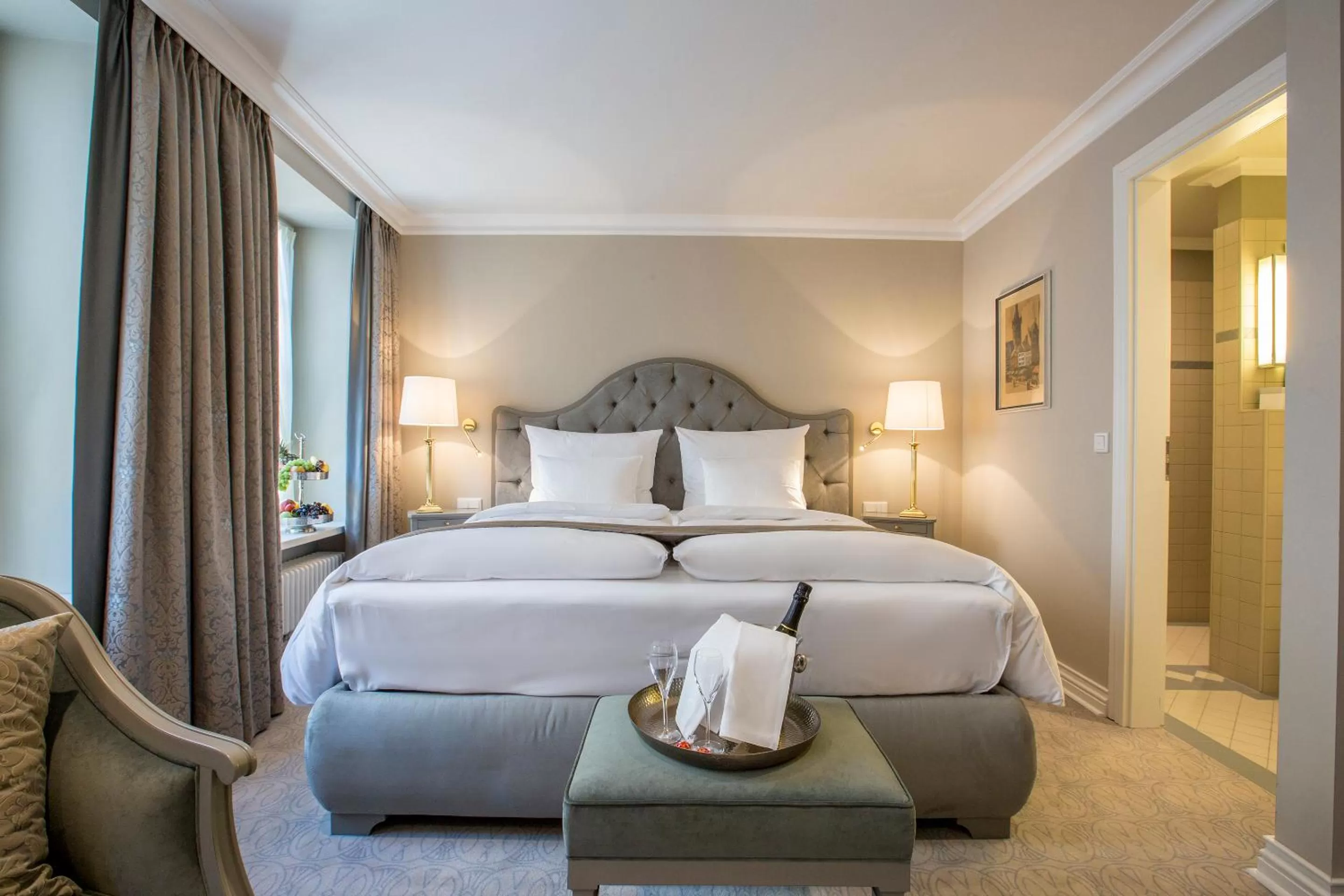 Bed in Romantik Hotel Zur Glocke