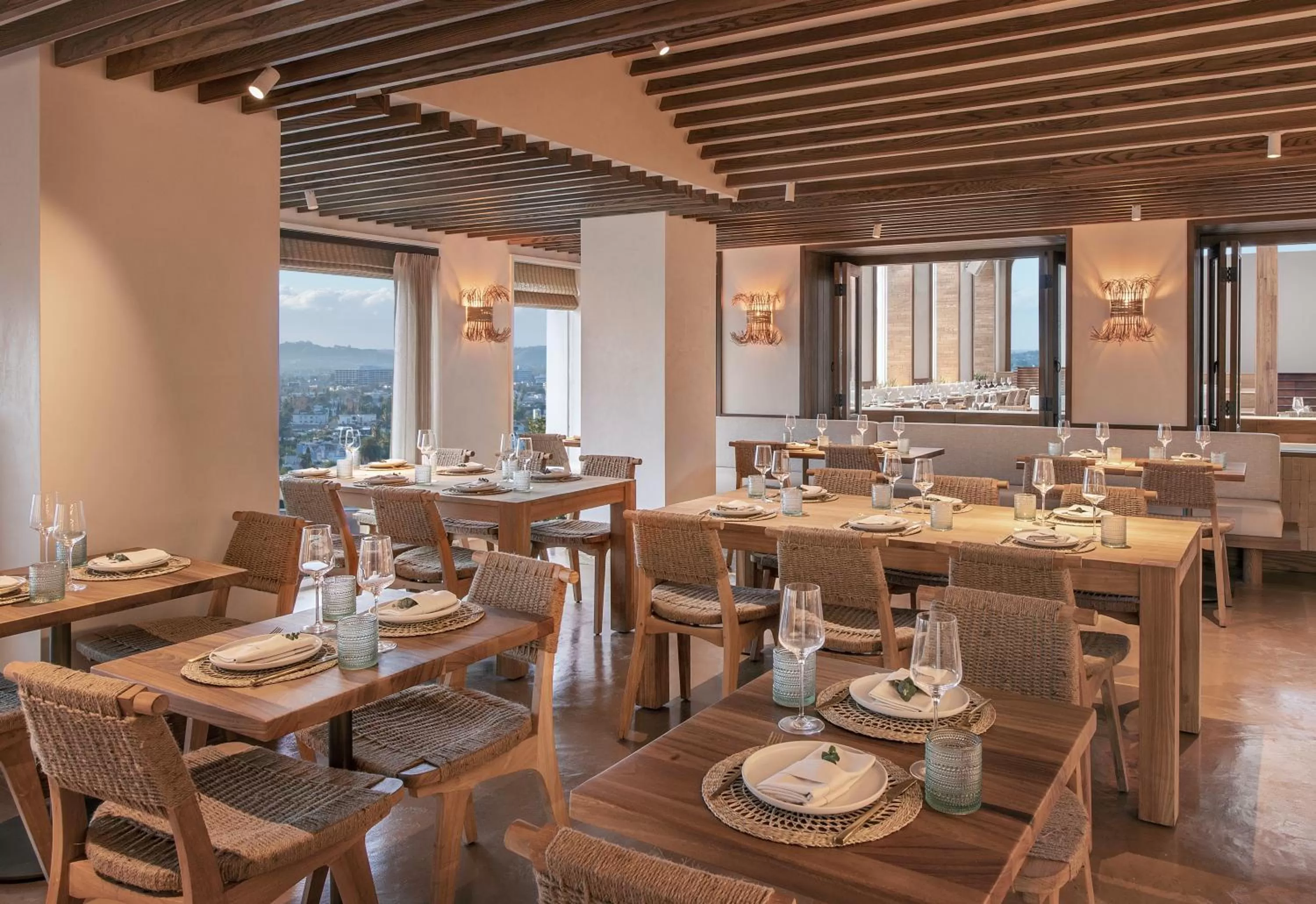 Restaurant/places to eat in Mondrian Los Angeles