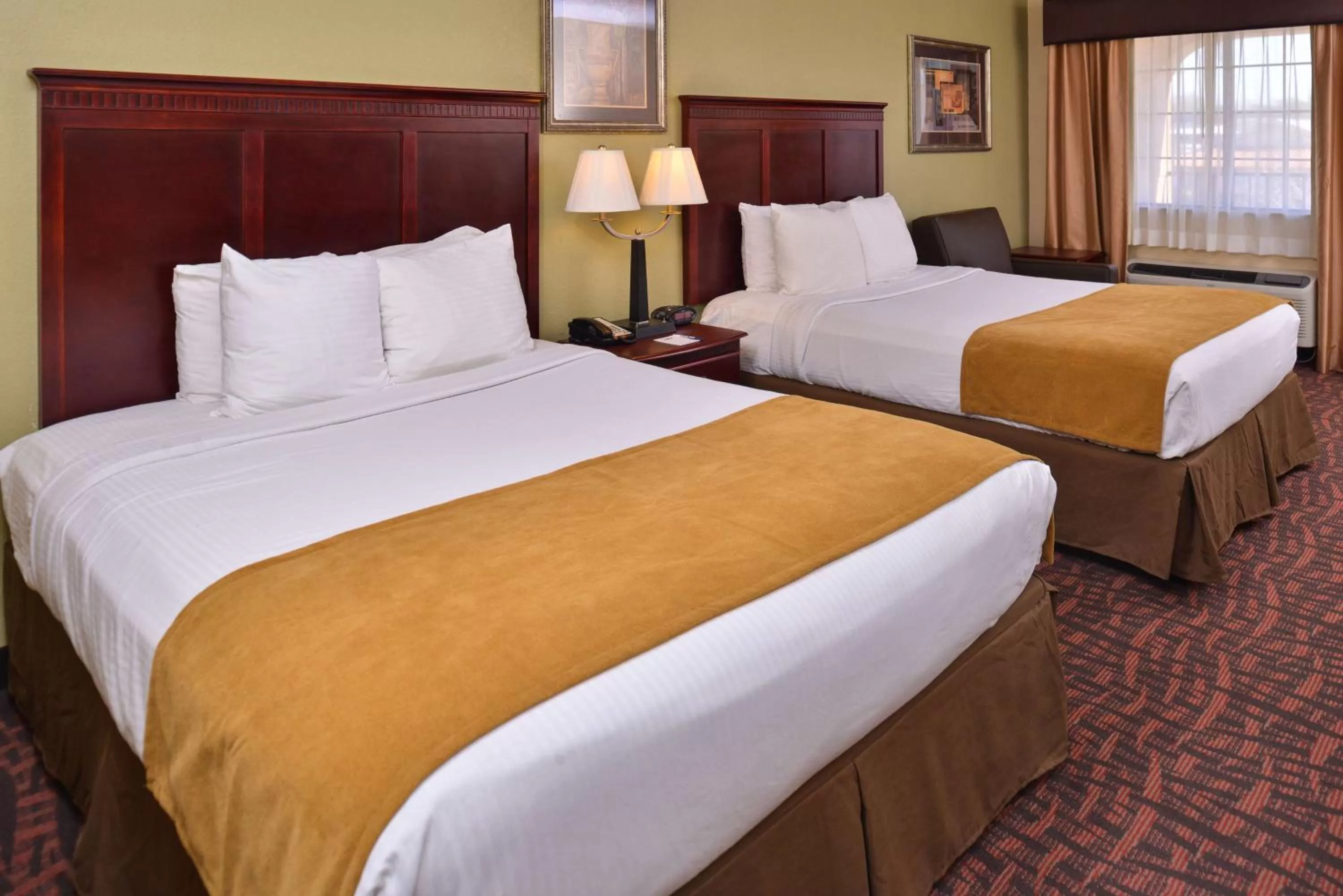 Photo of the whole room, Bed in Best Western Eunice