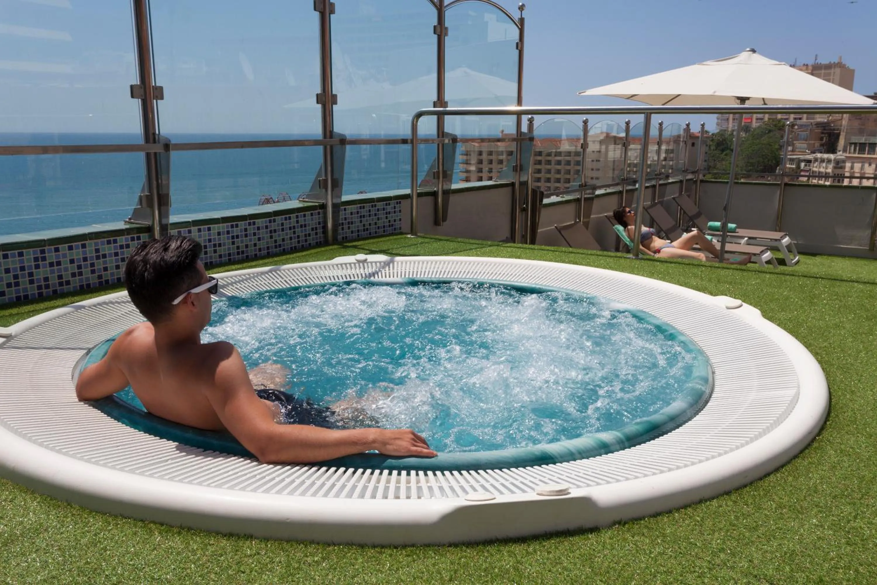 Hot Tub in Fénix Torremolinos - Adults Only Recommended