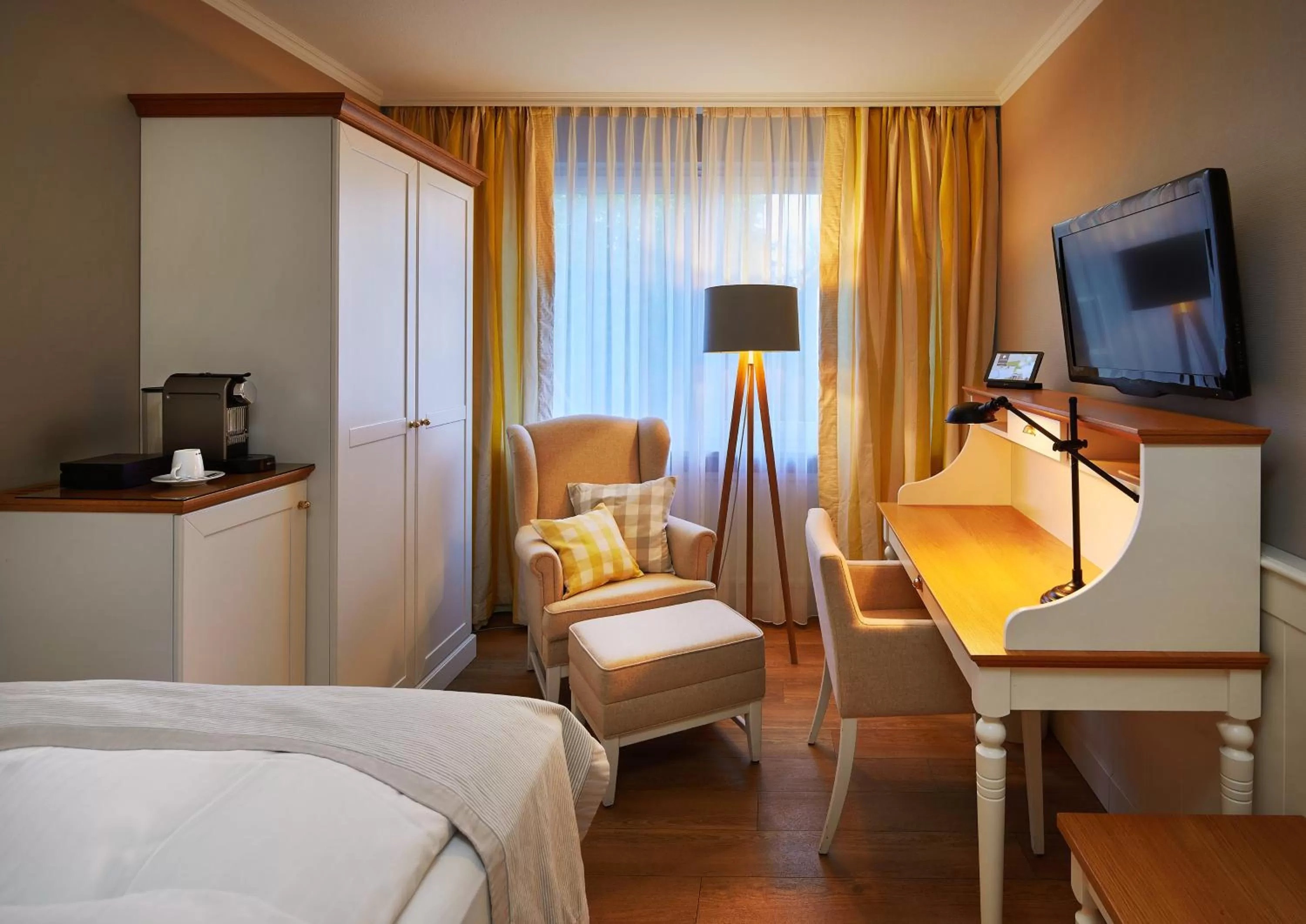 Bed in Fuchsbau Romantik Hotel & SPA Restaurant & FOX Bar