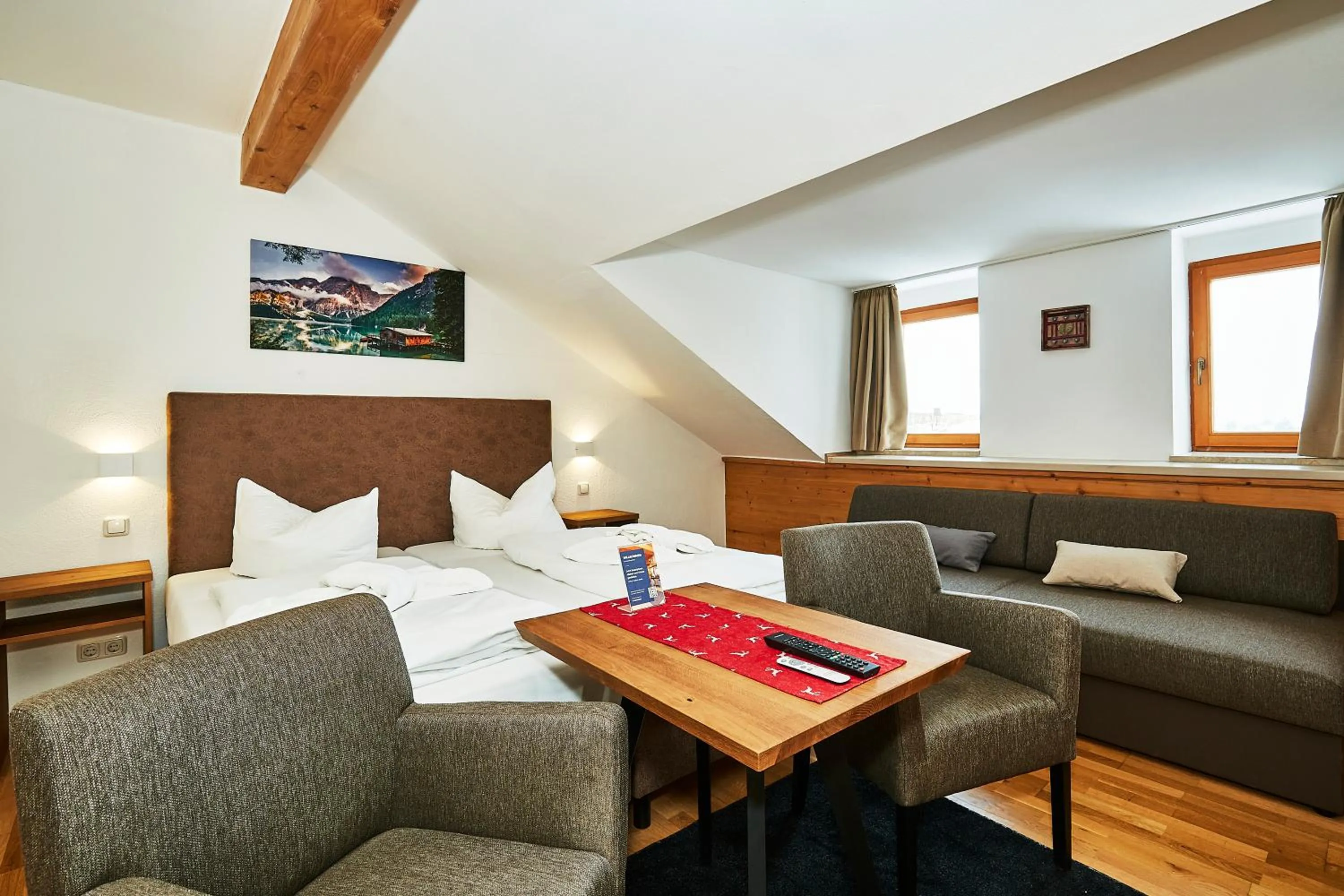 Photo of the whole room, Bed in Hotel Rupertihof