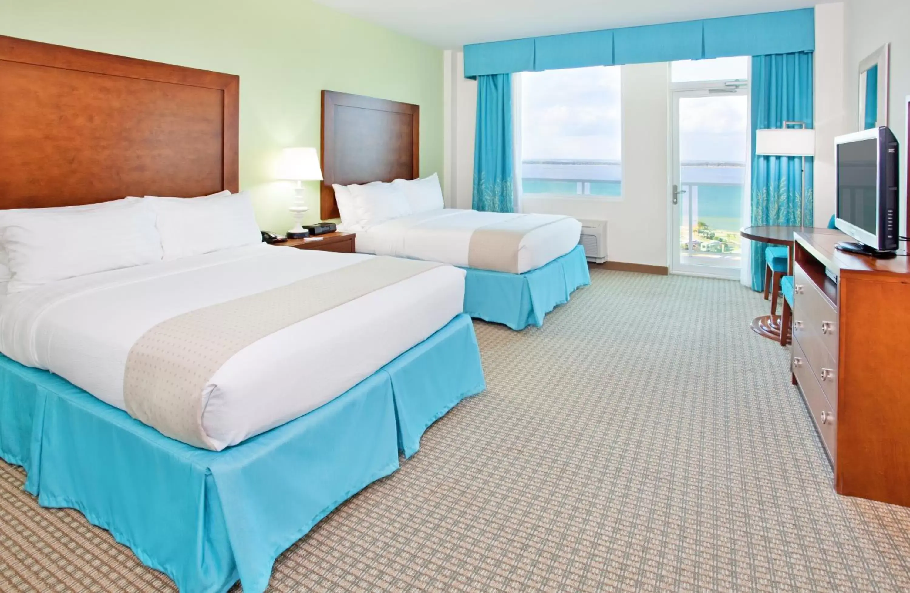 Queen Room with Two Queen Beds and Ocean View - Non-Smoking in Holiday Inn Resort Pensacola Beach, an IHG Hotel Queen Room with Two Queen Beds and Ocean View - Non-Smoking in Holiday Inn Resort Pensacola Beach, an IHG Hotel