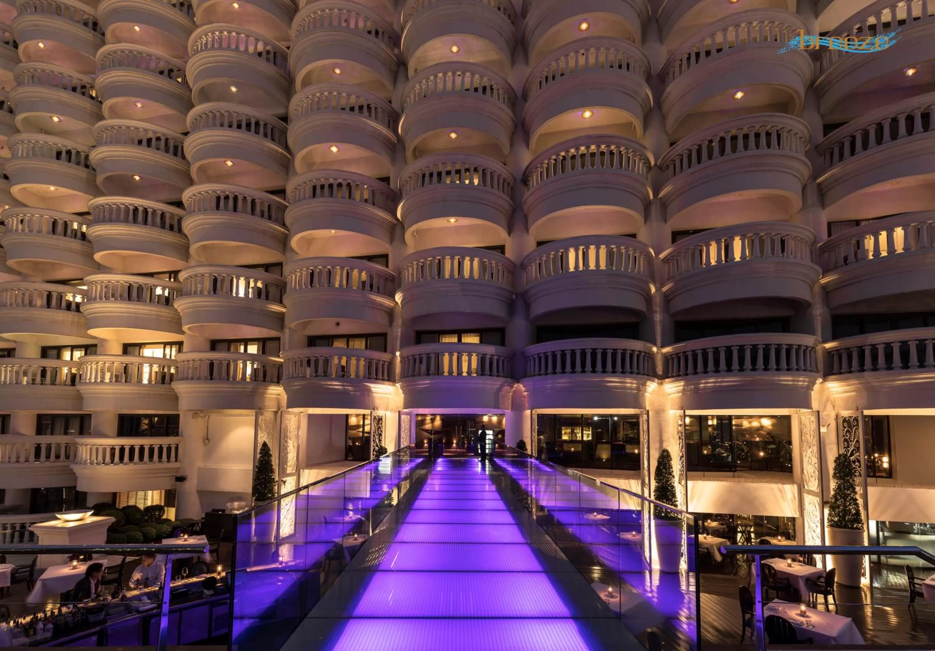 Restaurant/places to eat in lebua at State Tower