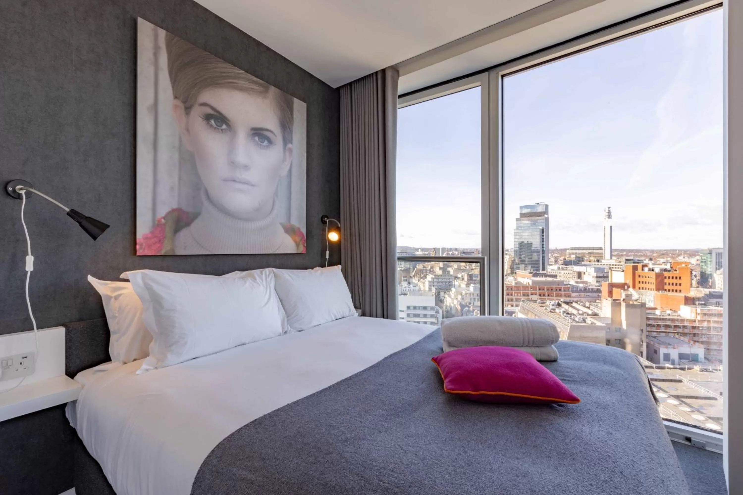 Bed in Staying Cool At Rotunda