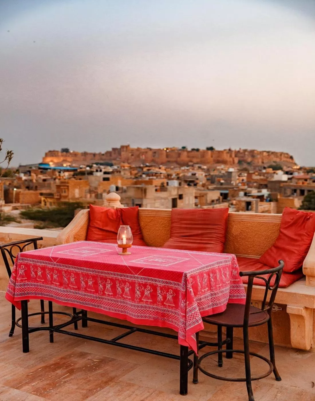 Restaurant/places to eat in Hotel Lal Garh Fort And Palace