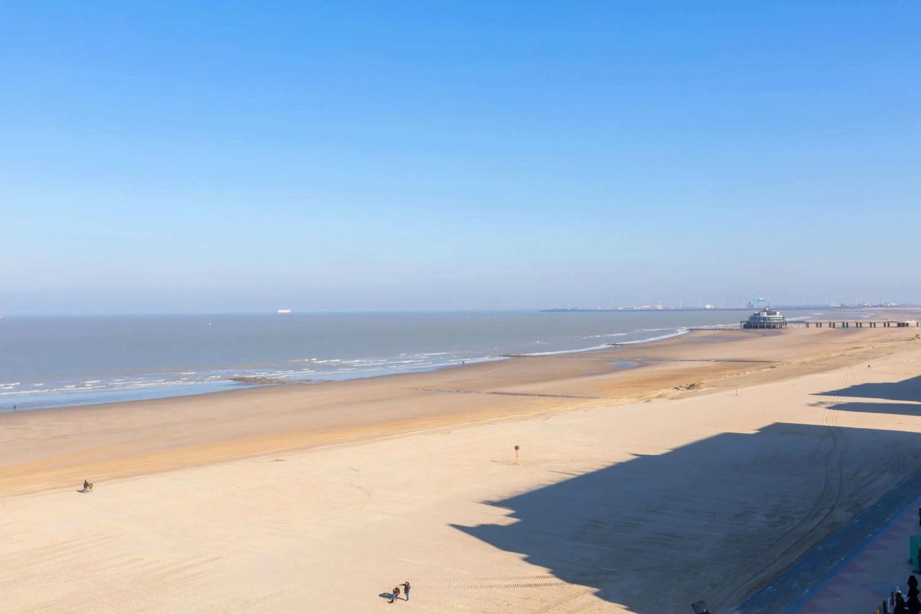 Sea view, Beach in Aparthotel Blankenberge