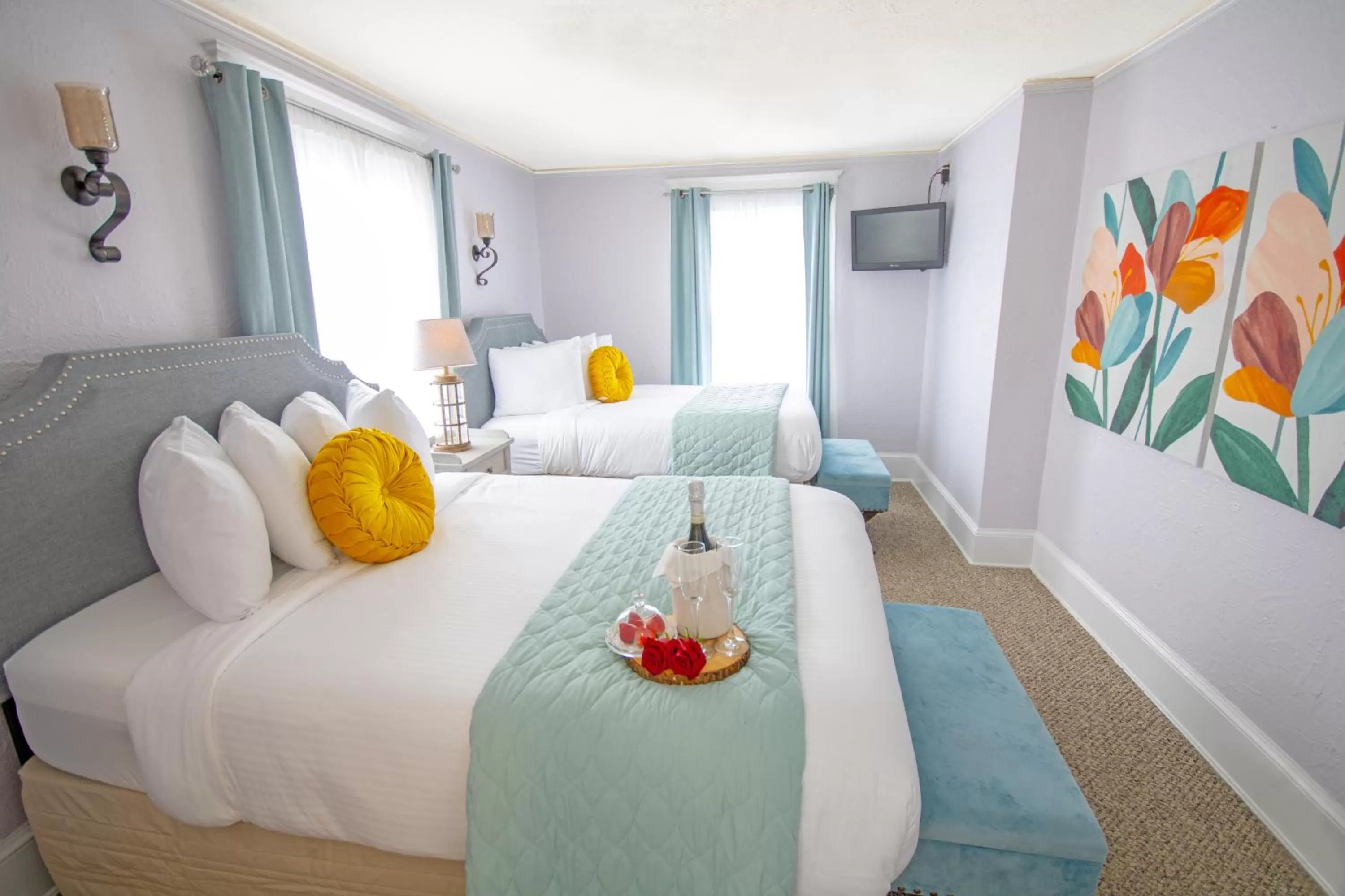 Bed in Inn on Charlotte