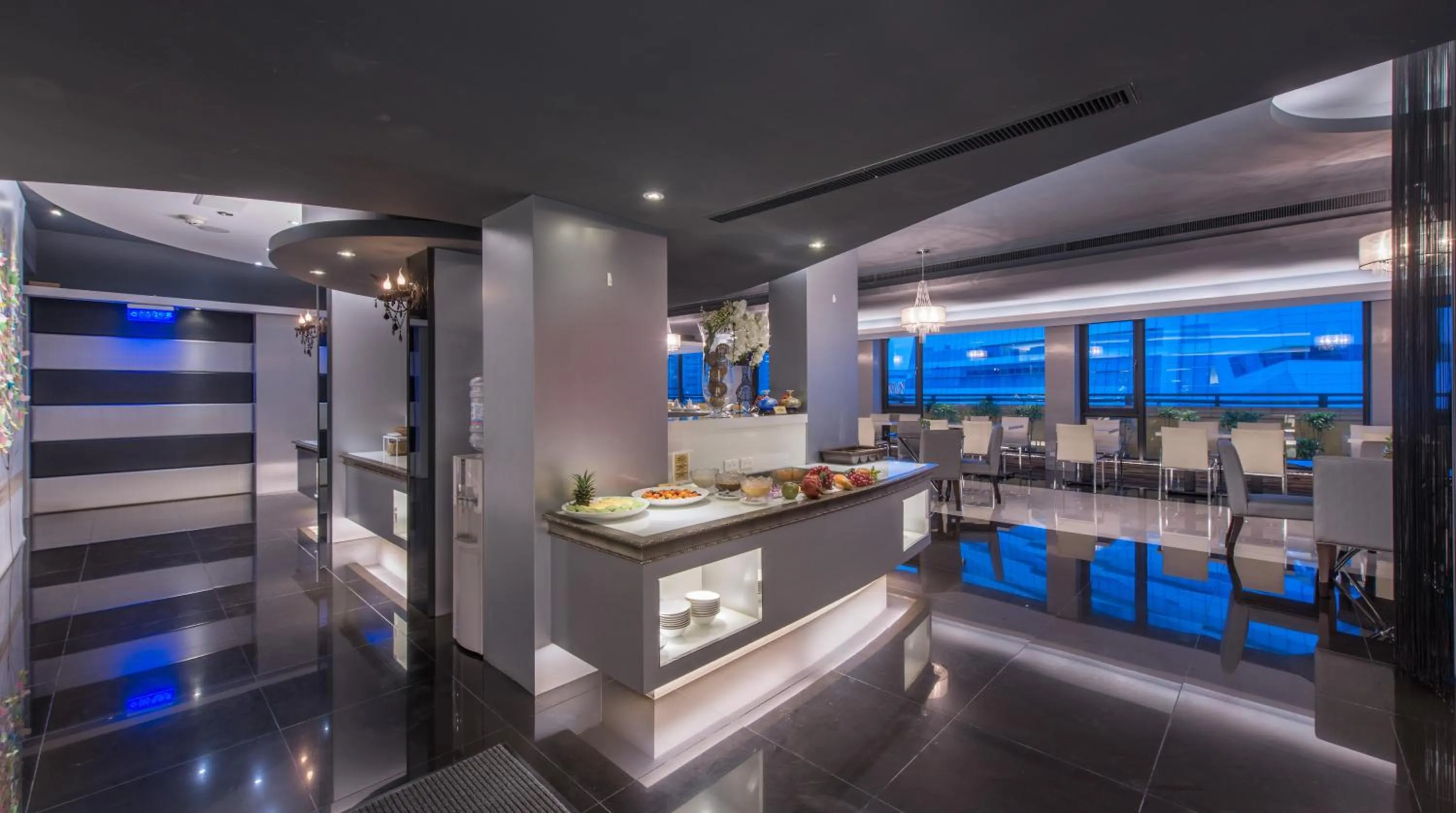 Restaurant/places to eat in Forward Hotel Taipei Nangang