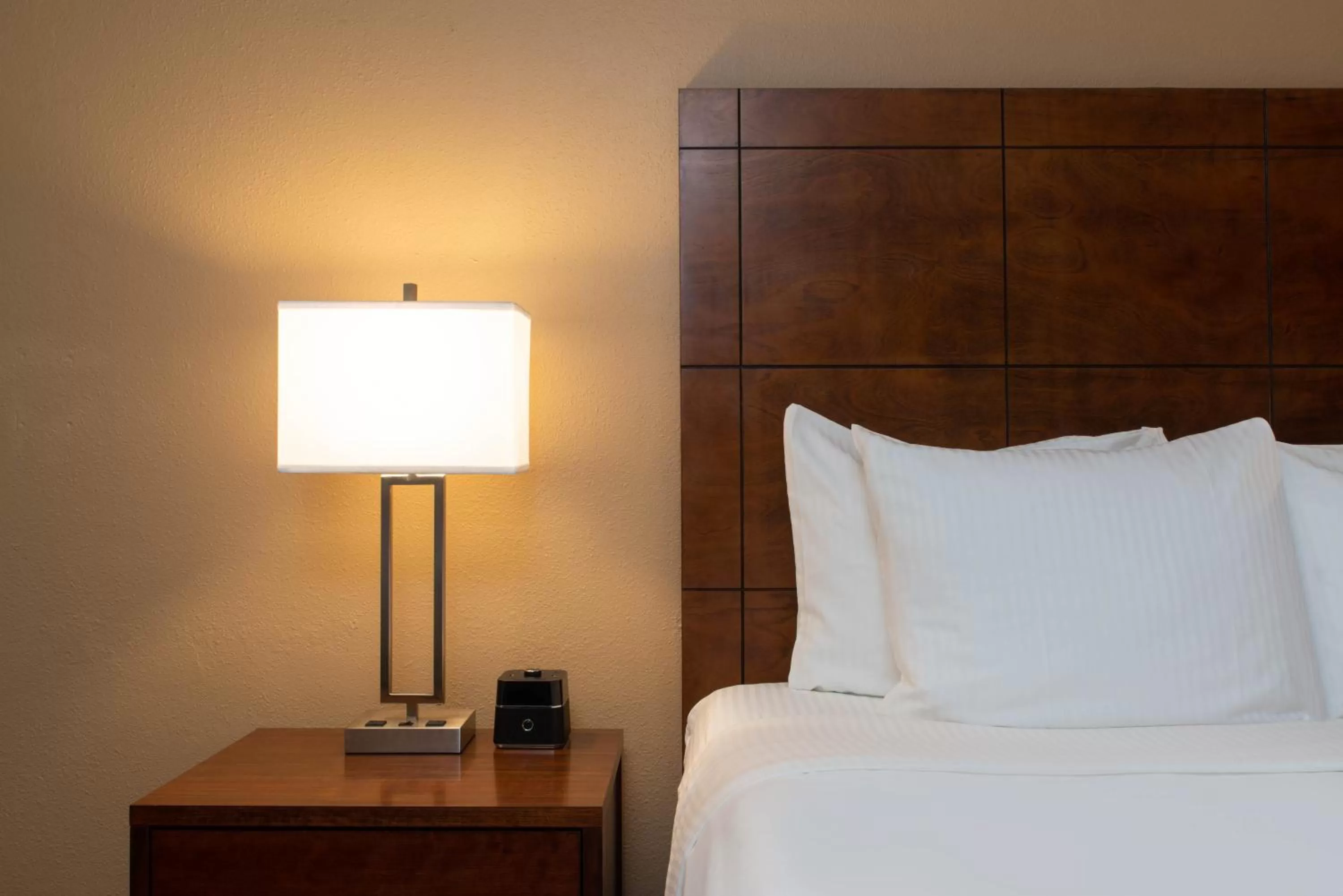 Bed in La Quinta by Wyndham Clearwater Central