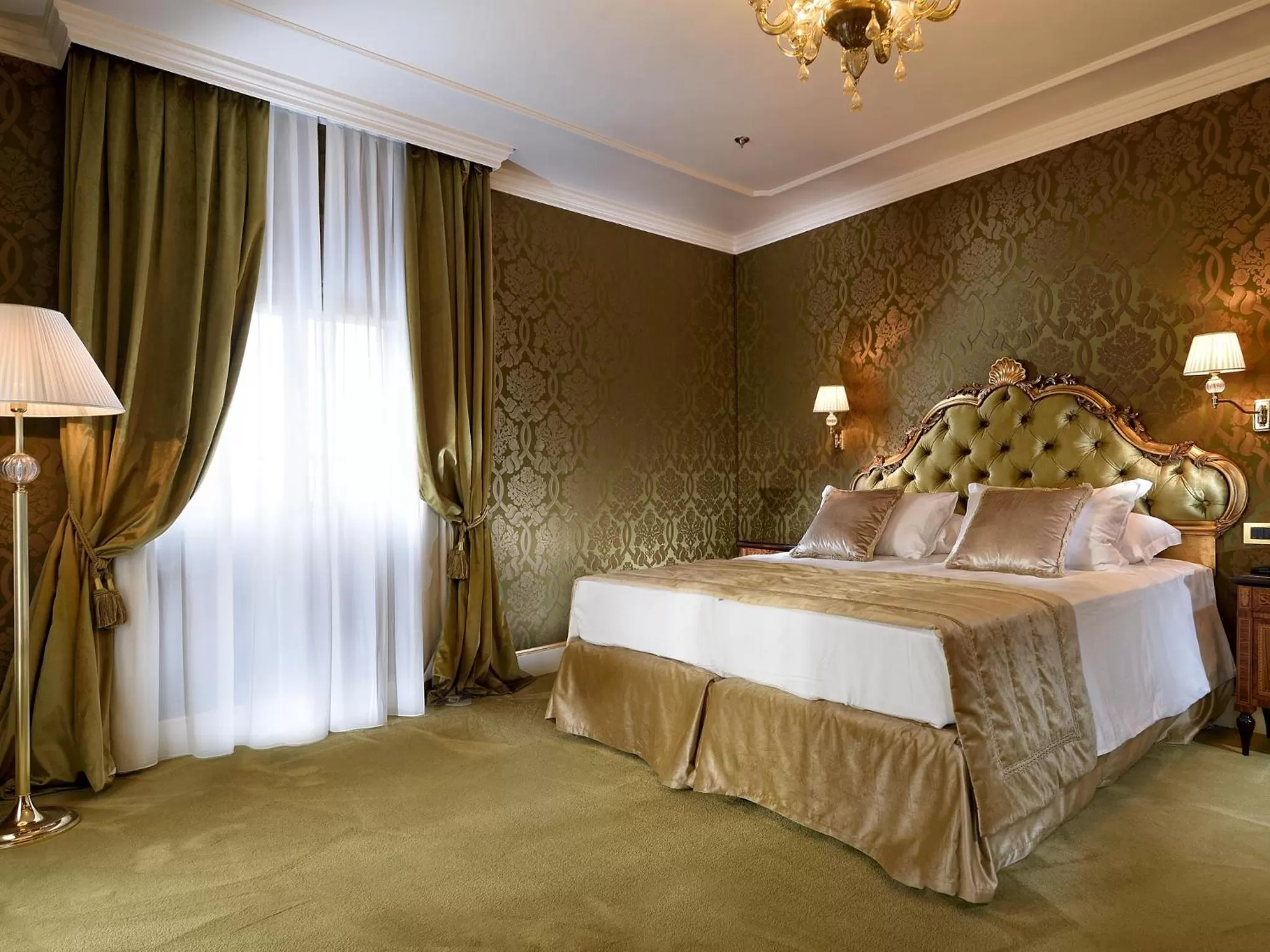 Decorative detail, Bed in Hotel Ai Cavalieri di Venezia