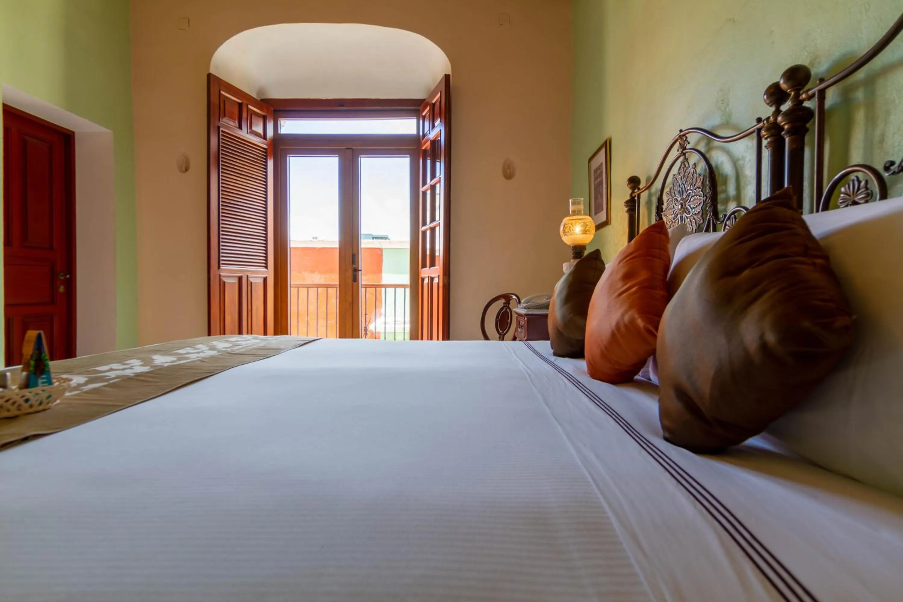 Photo of the whole room, Bed in Hotel Boutique Casa Don Gustavo, Campeche