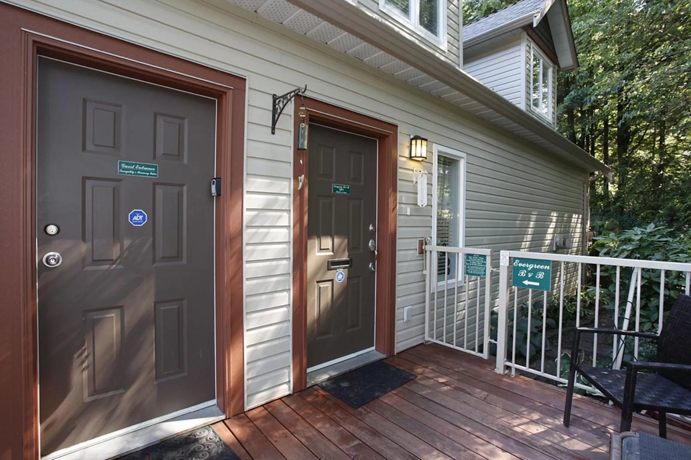 Facade/entrance in Evergreen Bed & Breakfast