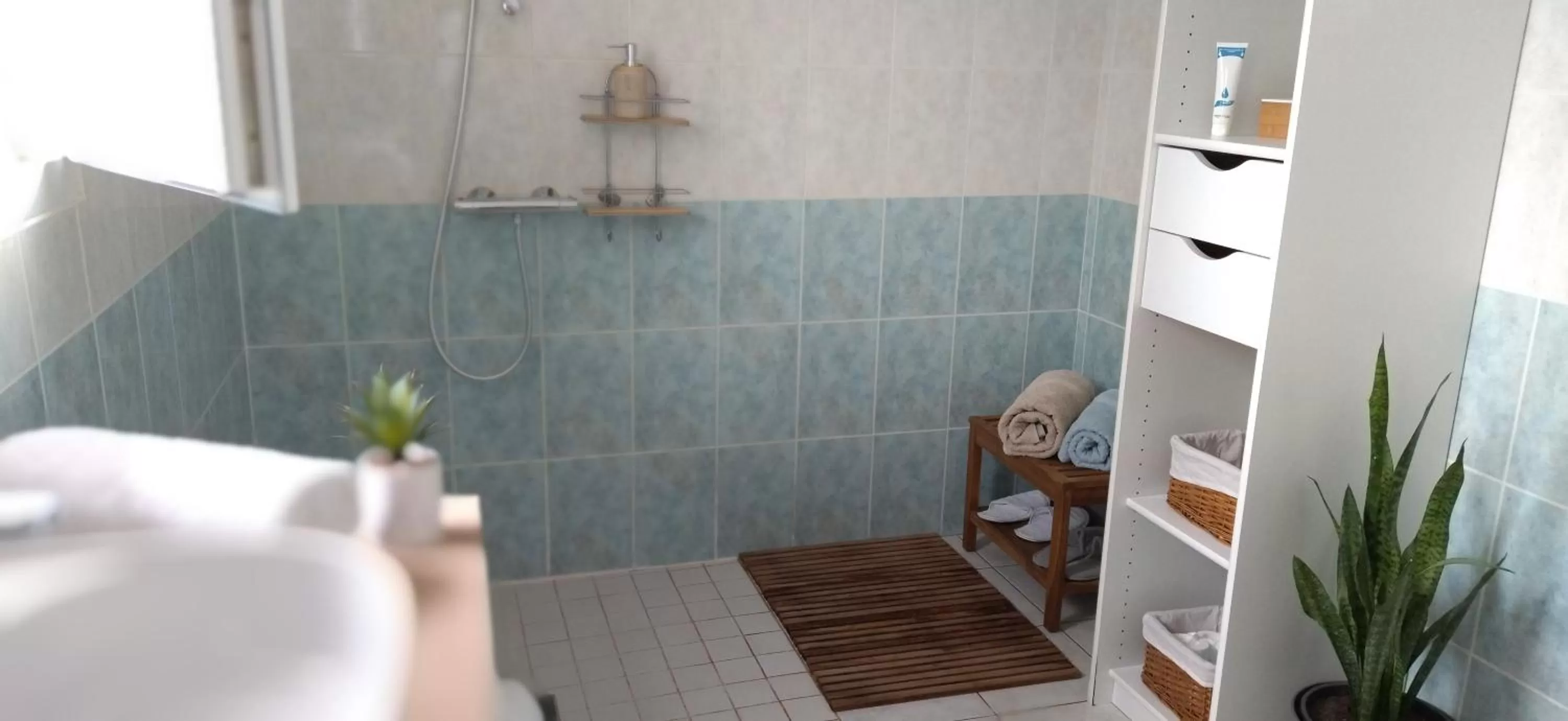 Bathroom in Fleurs de Cosmos