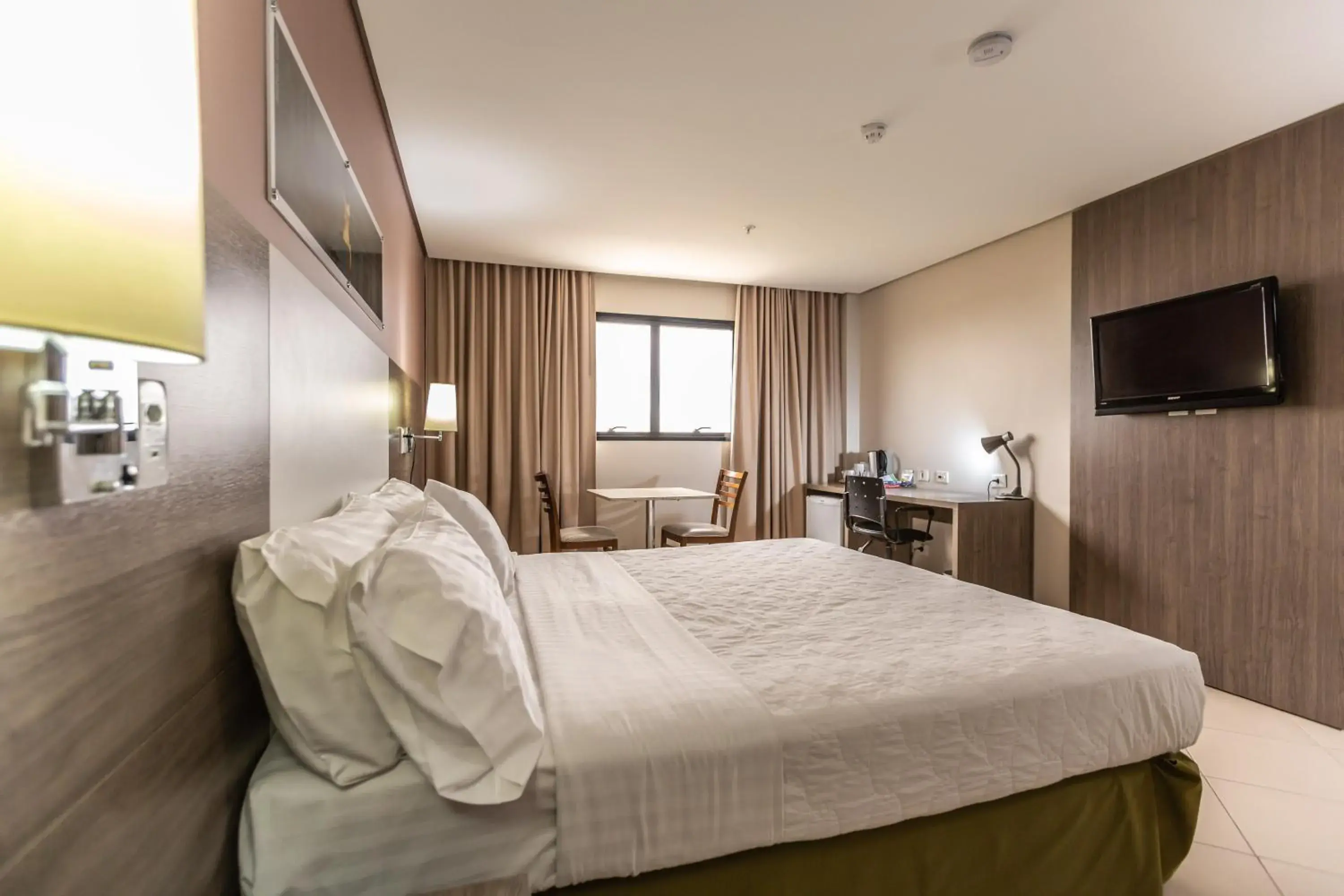 Deluxe King Room - single occupancy in Hotel Inter Cuiaba Deluxe King Room - single occupancy in Hotel Inter Cuiaba