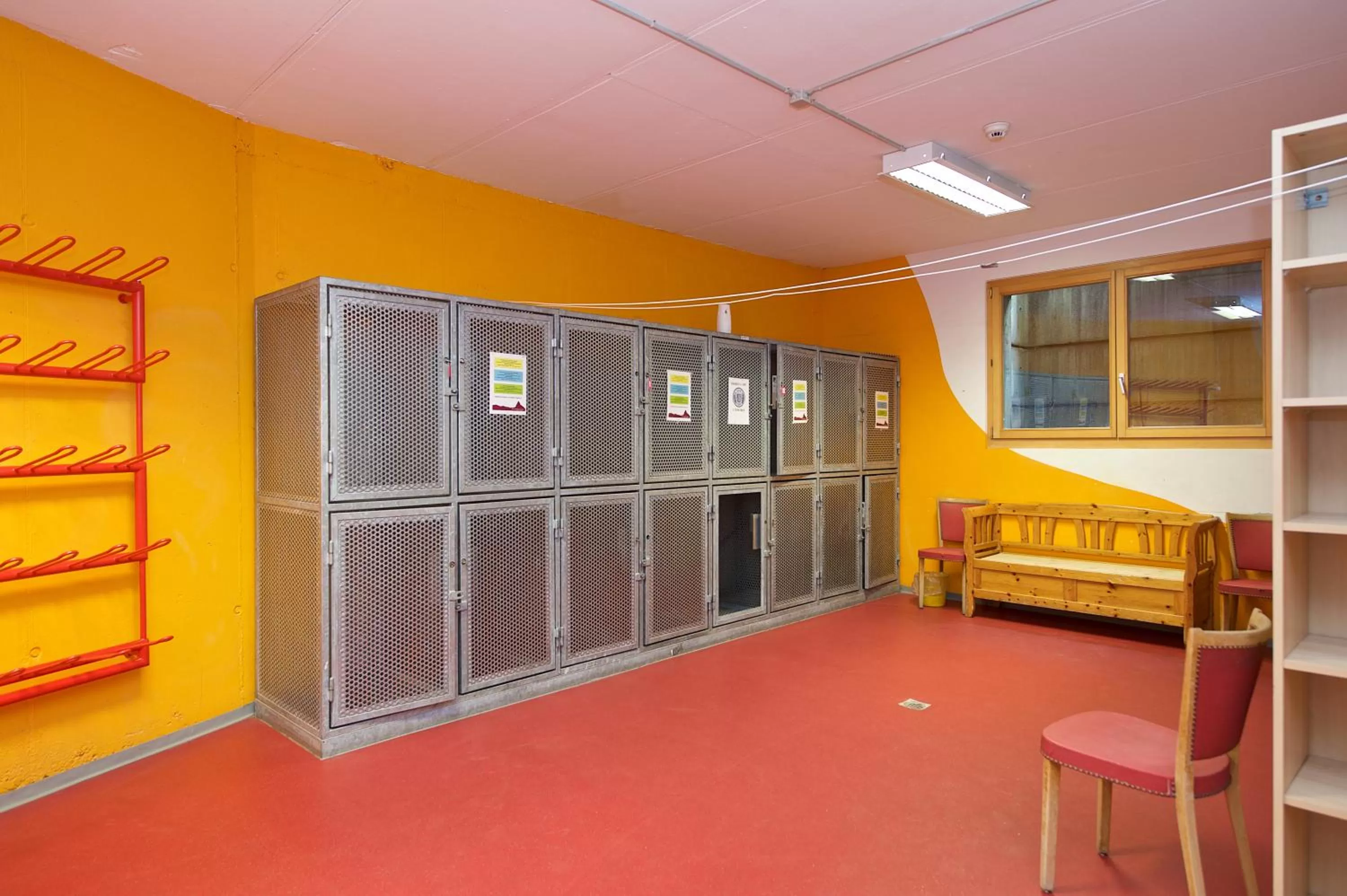 Skiing in Hotel Bahnhof