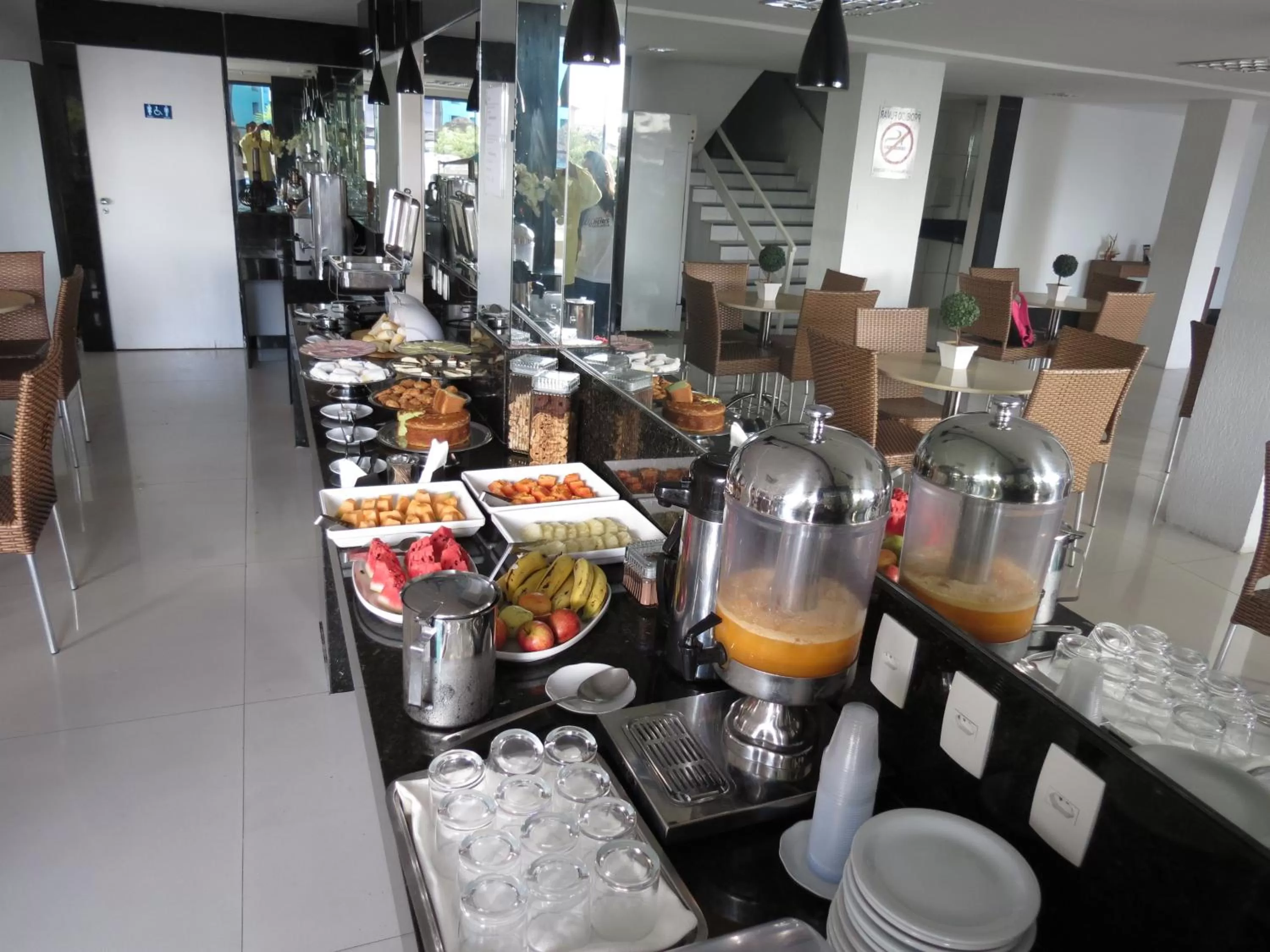 Toilet in Tirol Praia Hotel