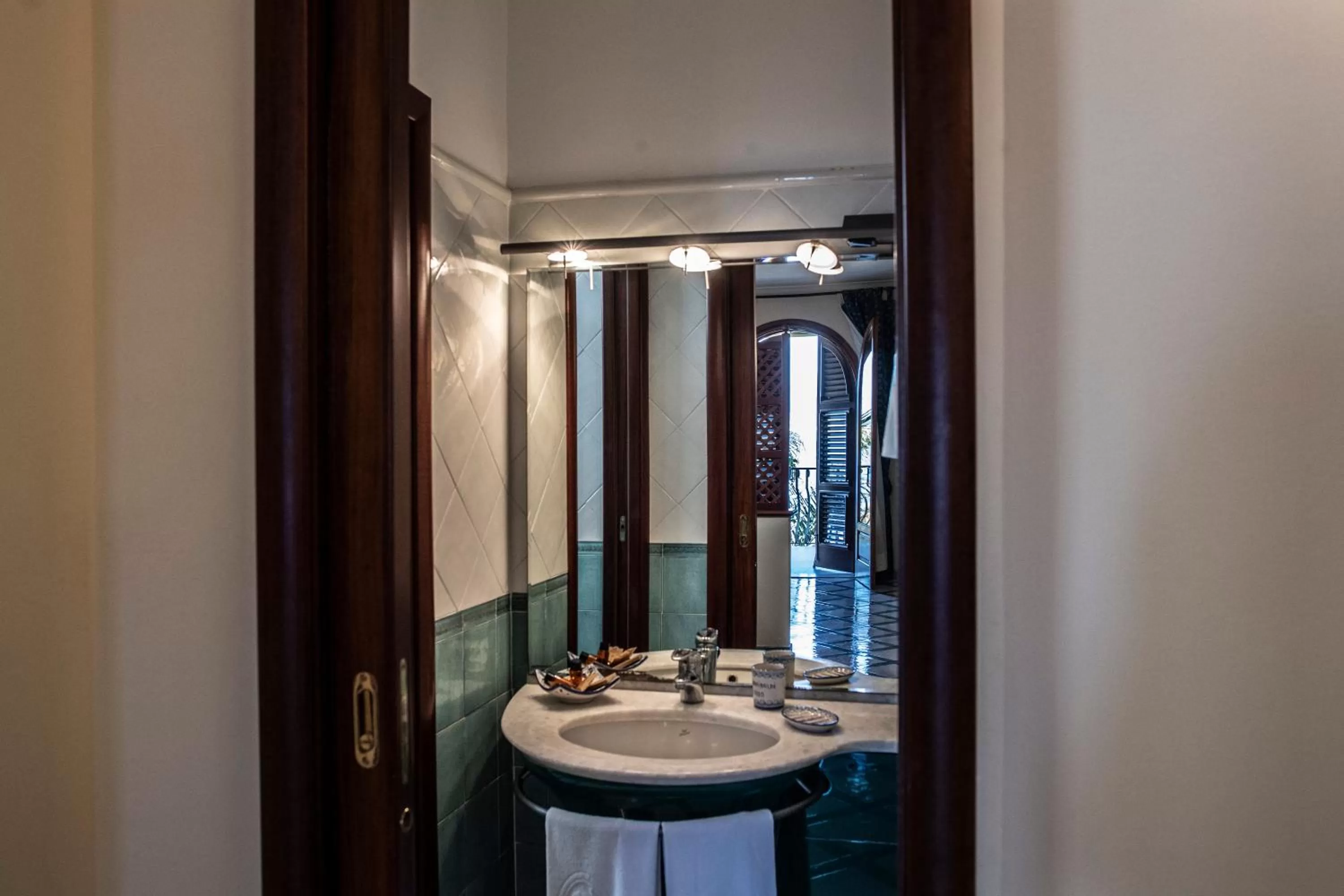 Bathroom in Hotel Garibaldi