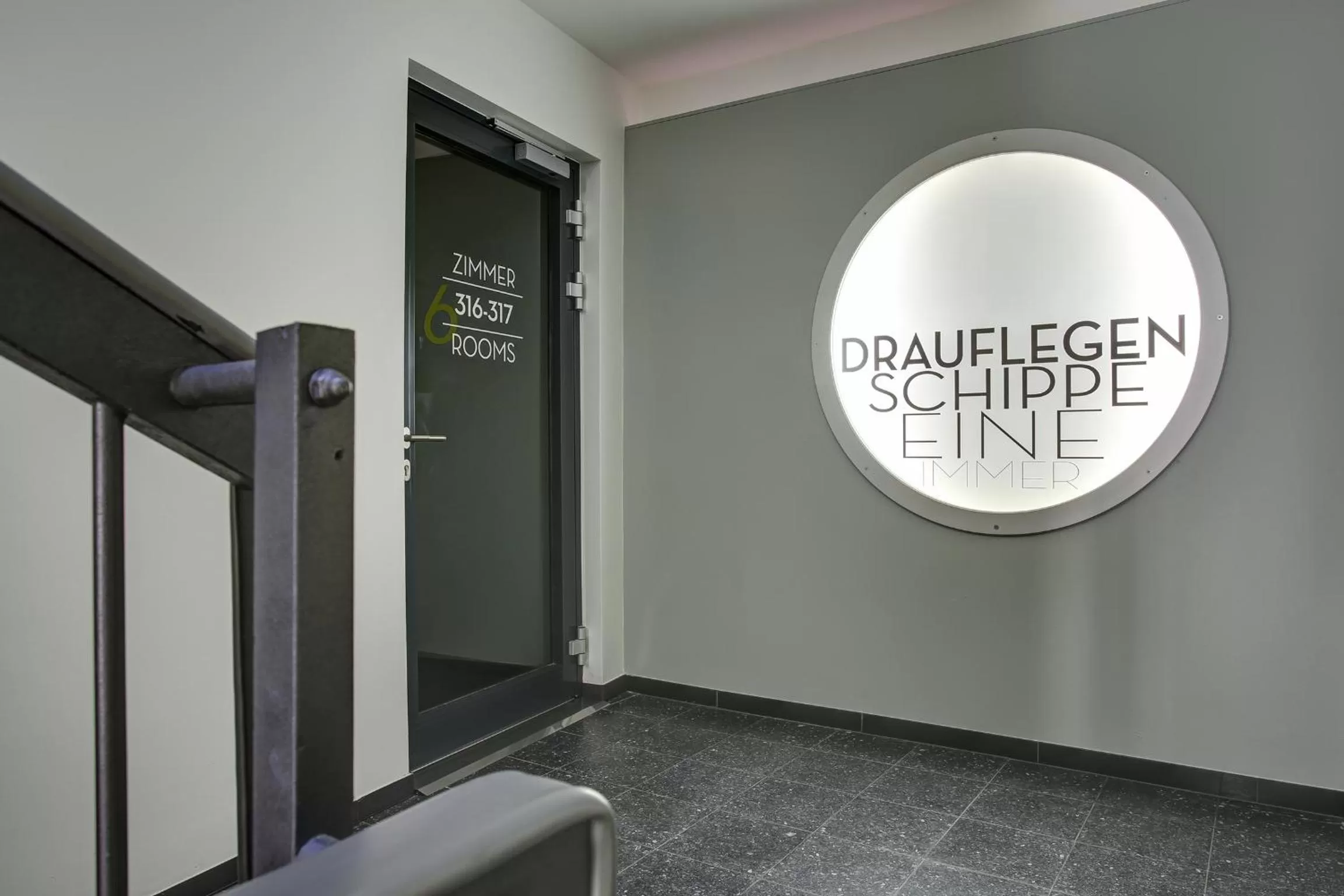 Decorative detail in Vienna House Easy by Wyndham Dortmund City