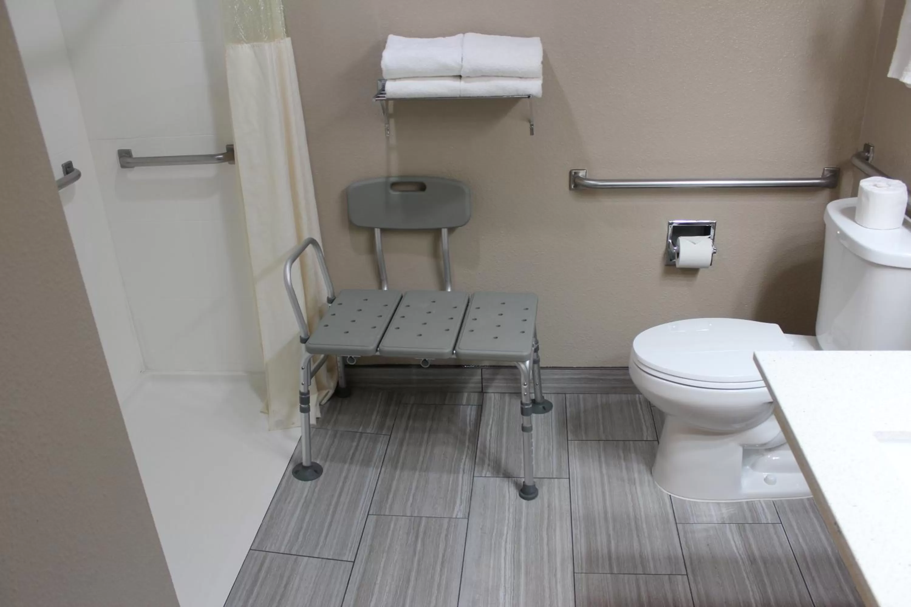 Toilet in Days Inn by Wyndham Ritzville