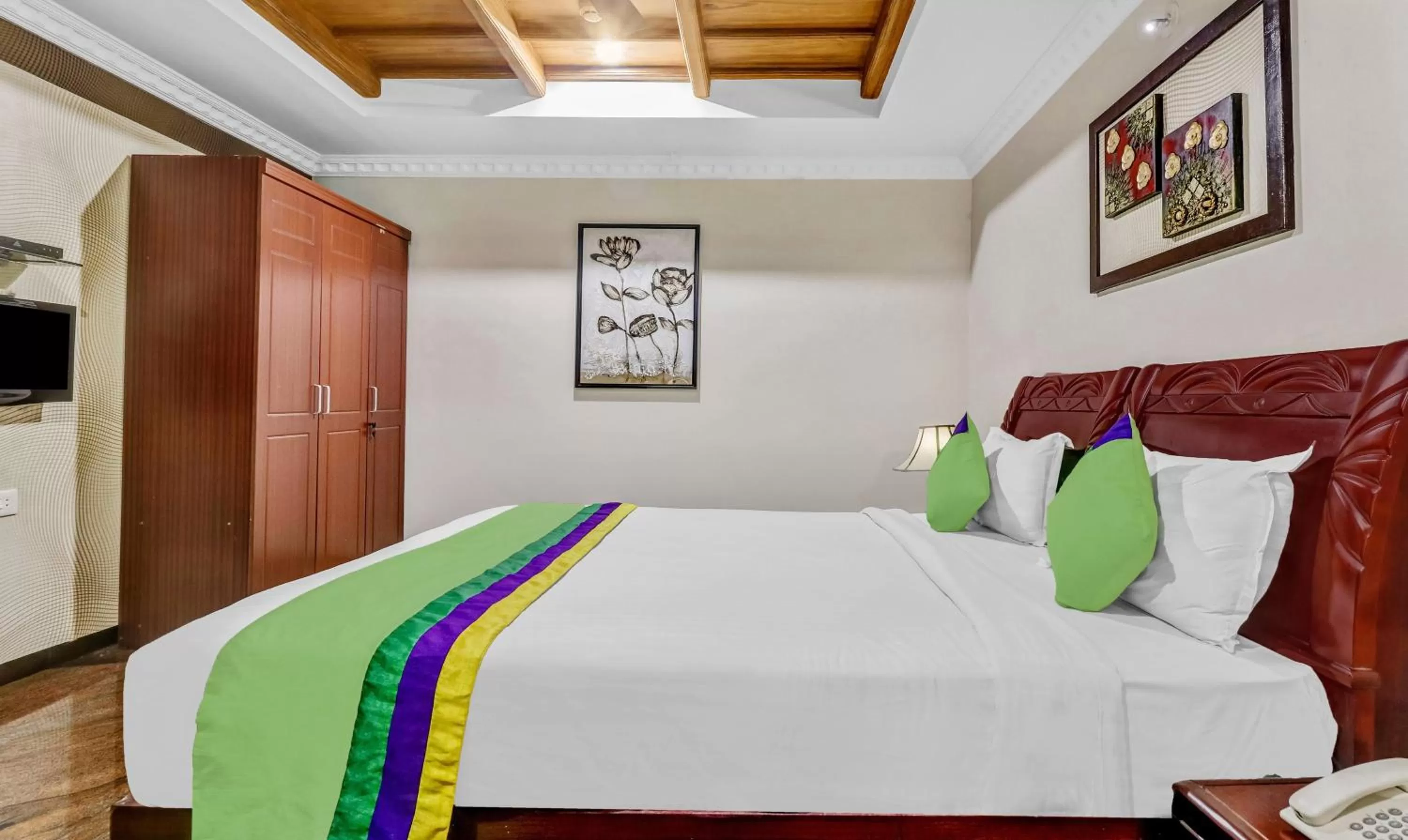 Bedroom, Bed in Treebo Symphony Hotels And Resorts Angamally
