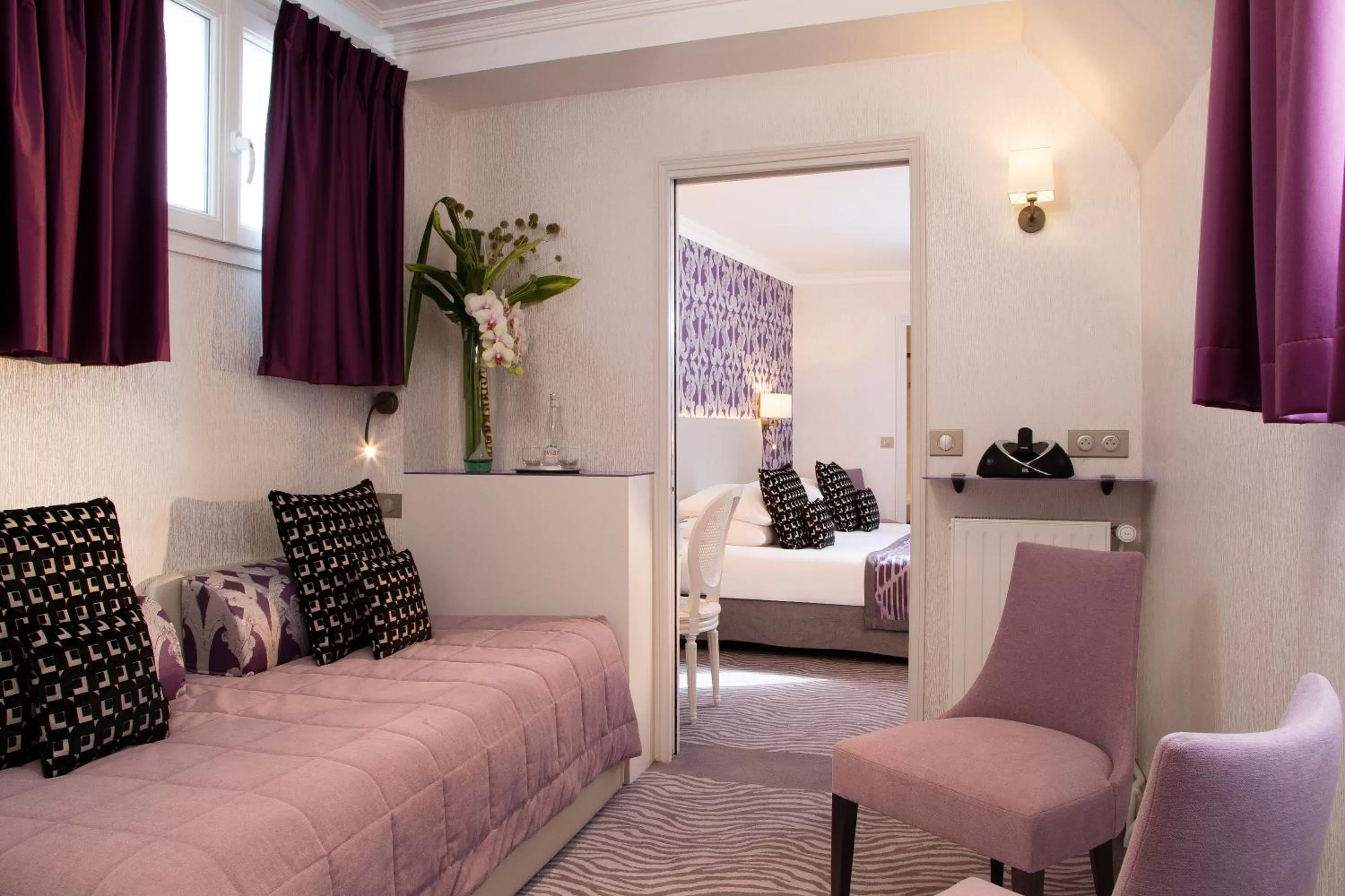 Living room in Hôtel Victor Hugo Paris Kléber