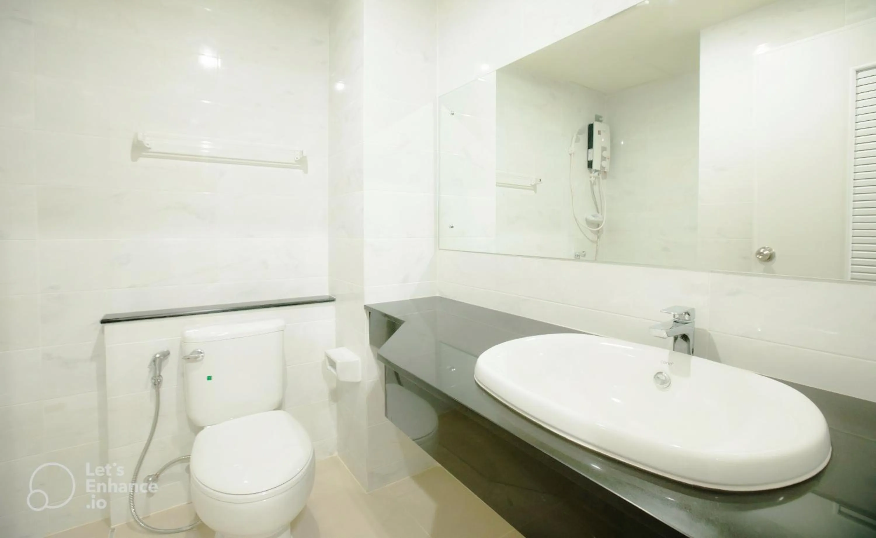 Bathroom in The Lodge @ Min Residence