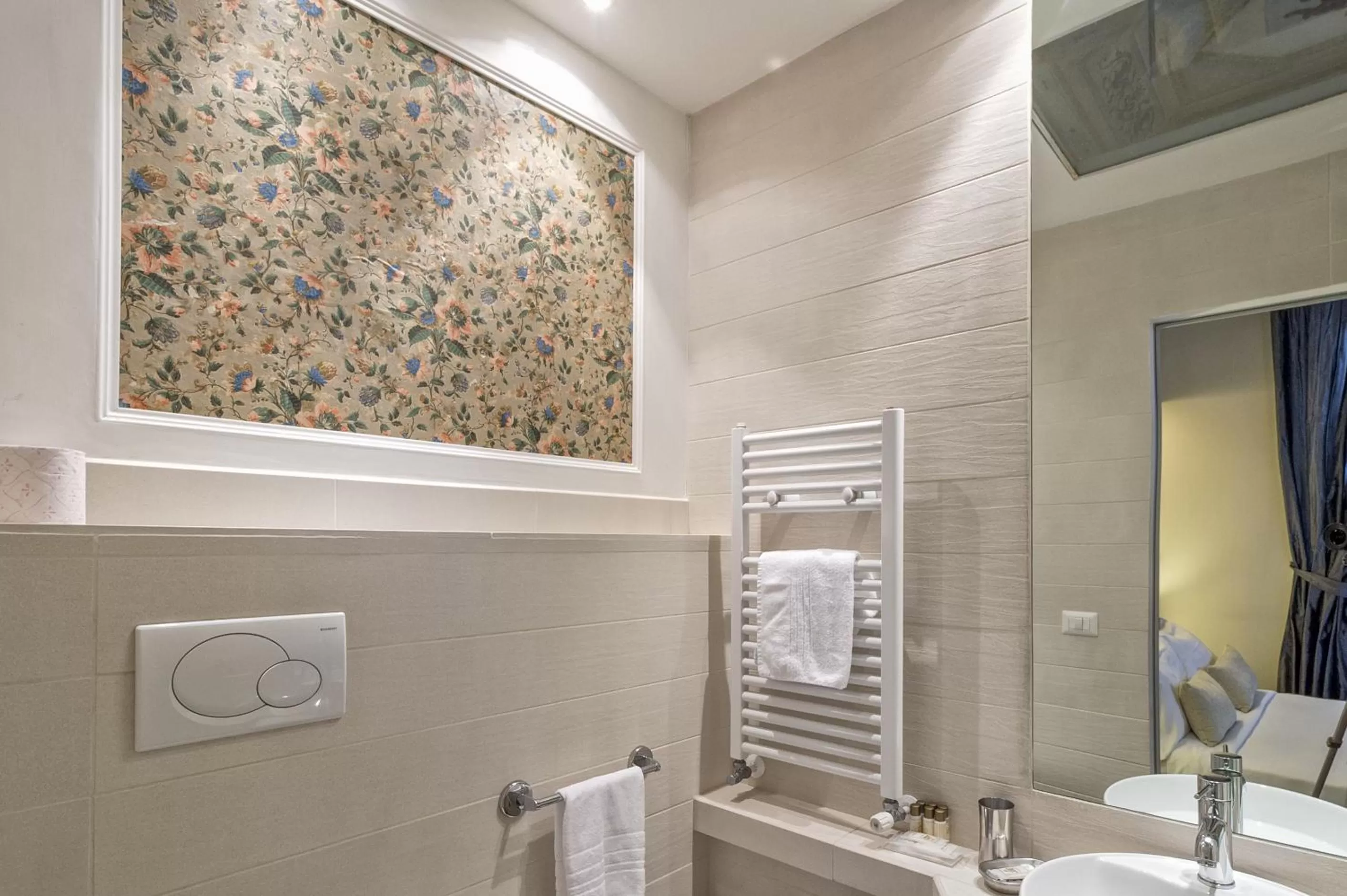 Bathroom in Little Queen Suite