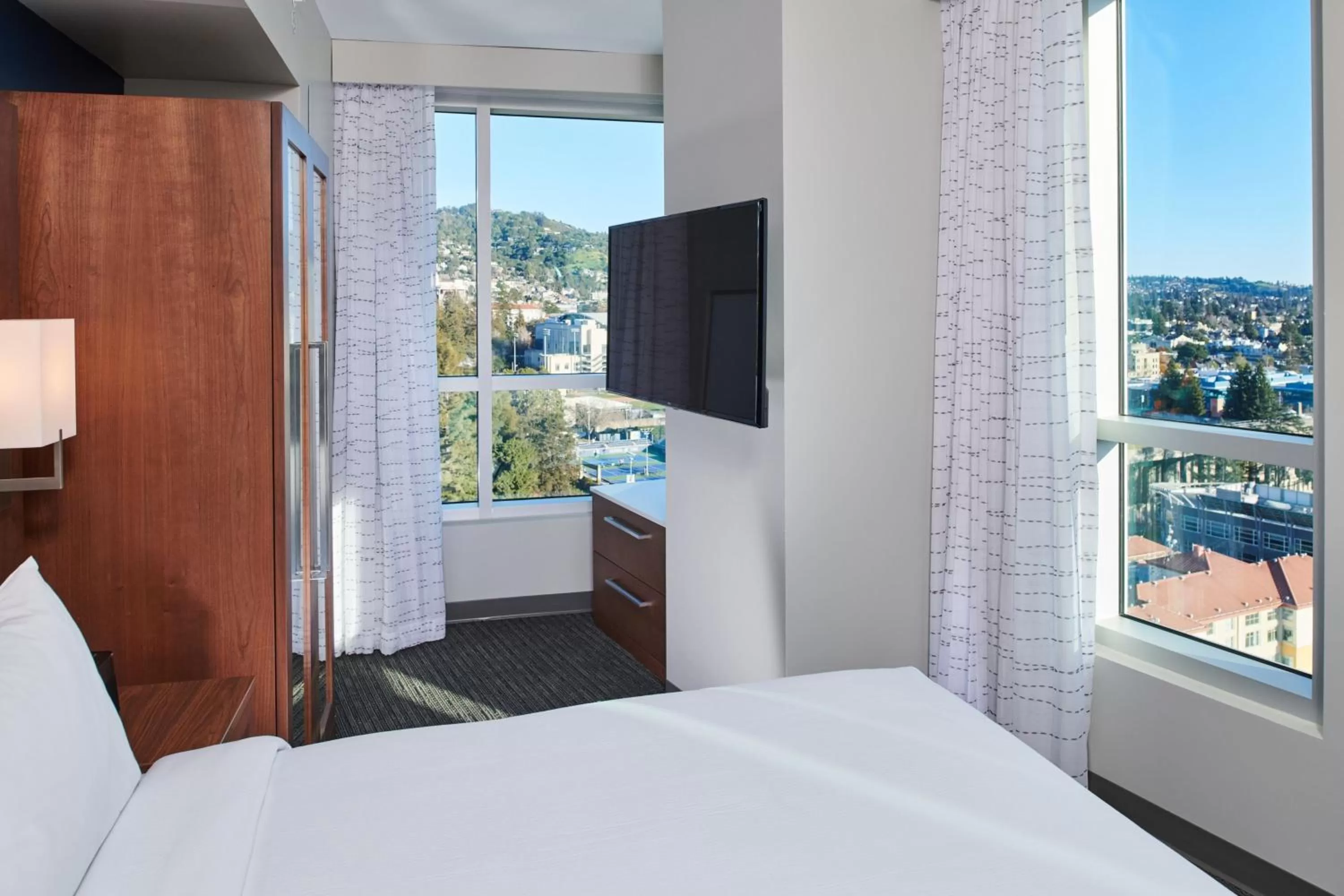Bedroom, Bed in Residence Inn By Marriott Berkeley
