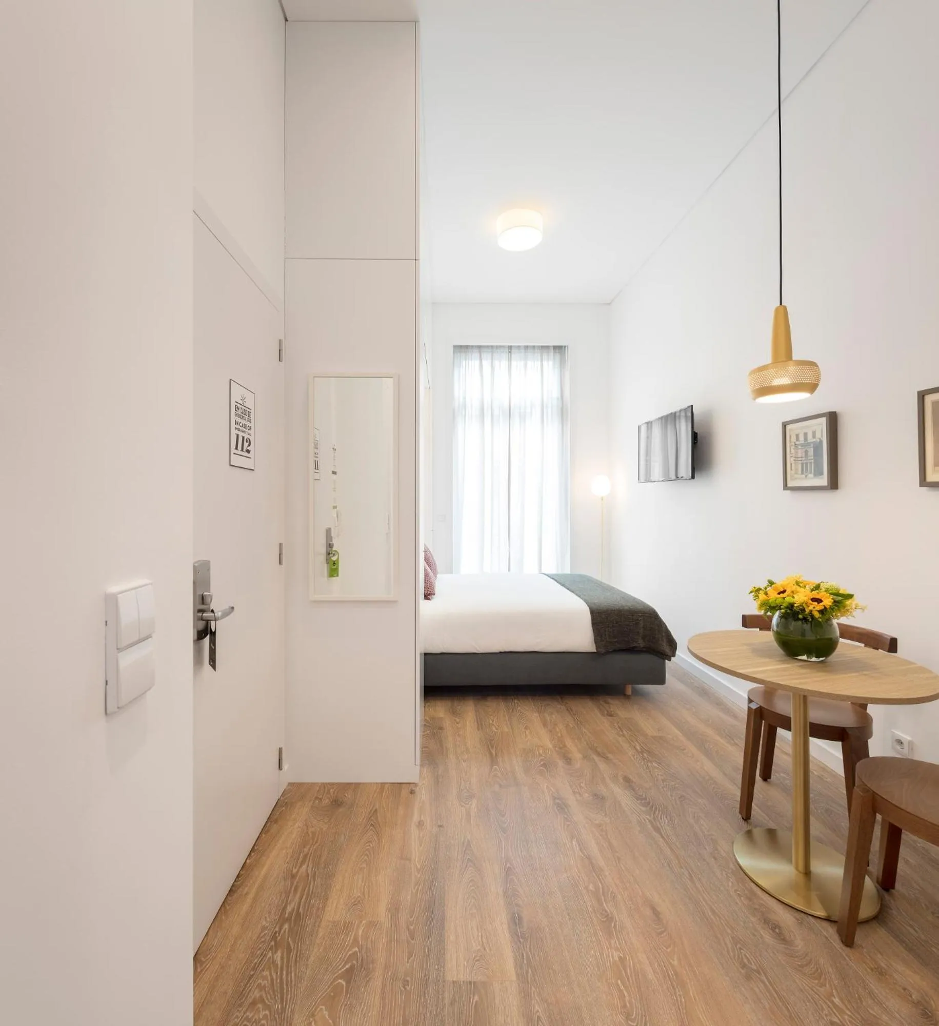 Bedroom, Bed in Lisbon Serviced Apartments - Chiado Emenda