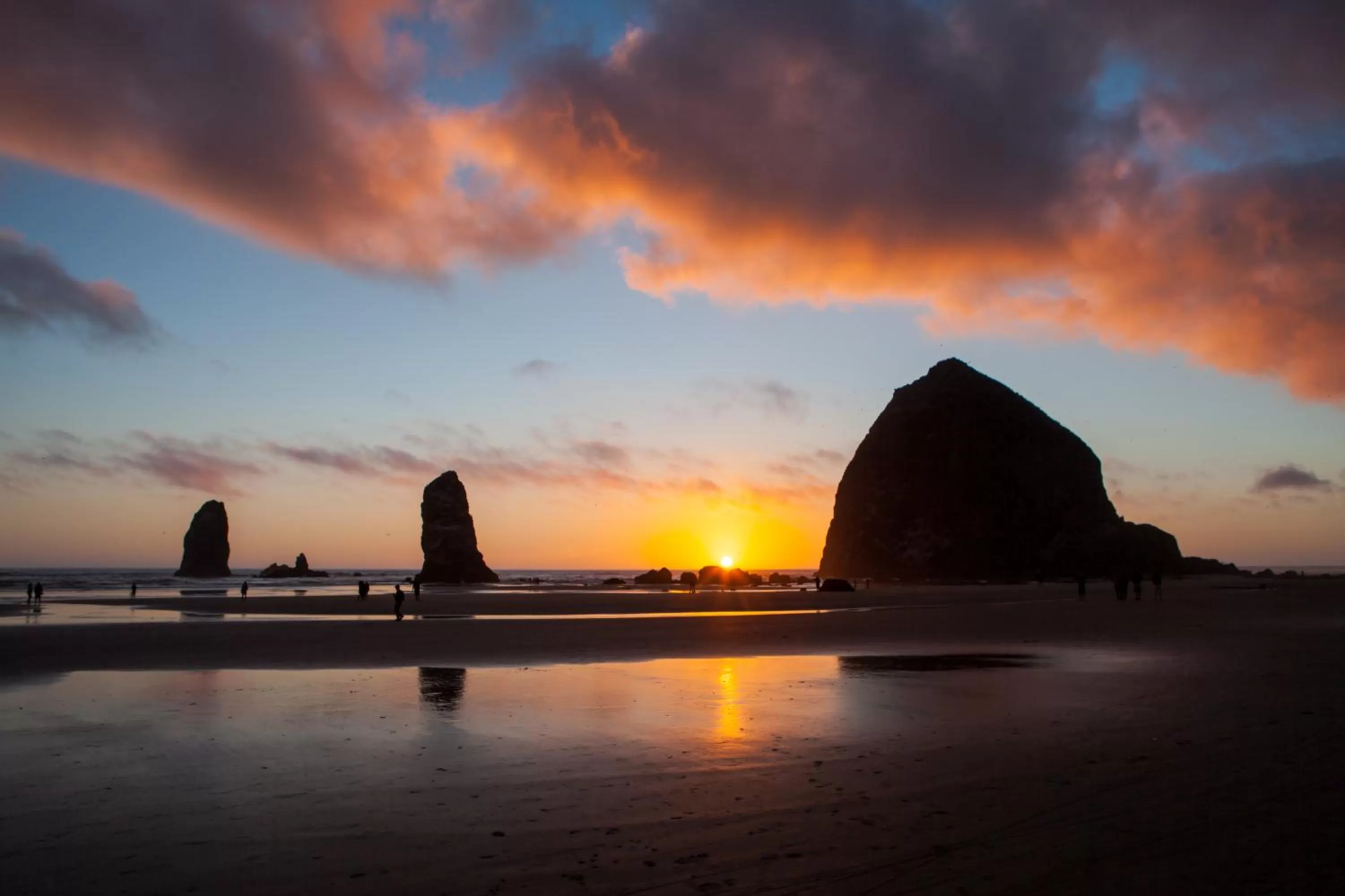 Natural landscape, Swimming Pool in Inn at Cannon Beach