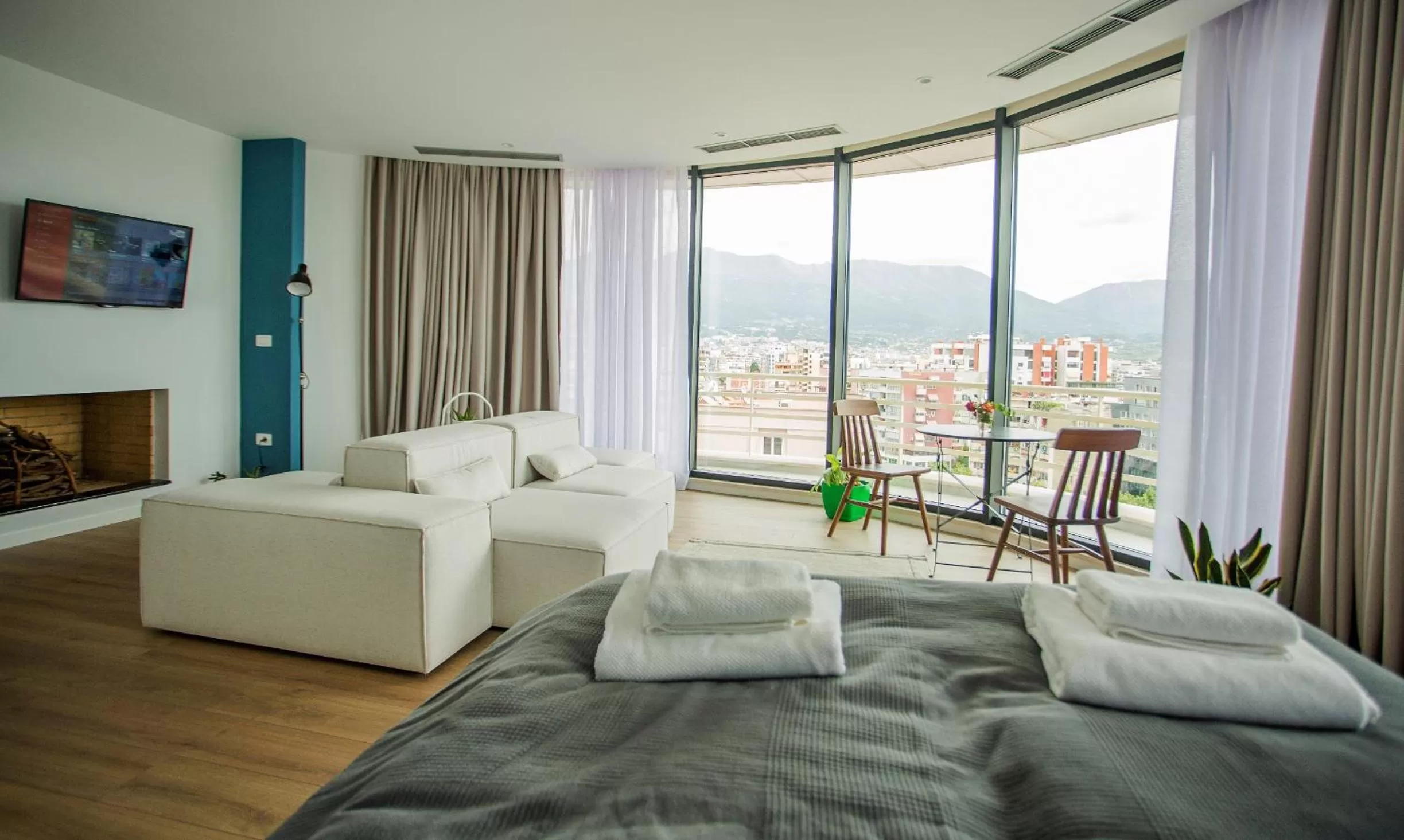 Photo of the whole room, Seating Area in Rooftop Tirana