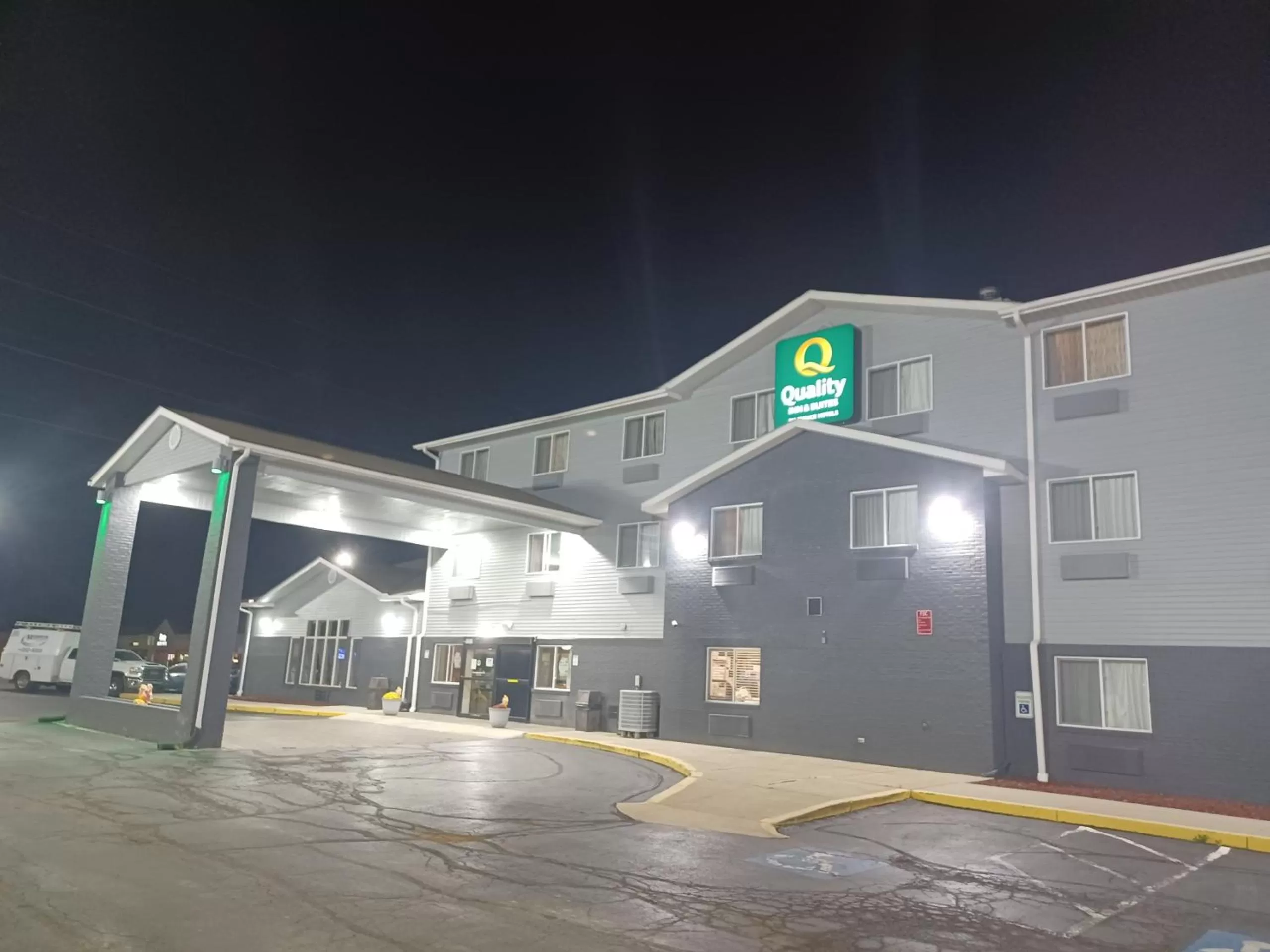 Property building in Quality Inn & Suites Delaware South